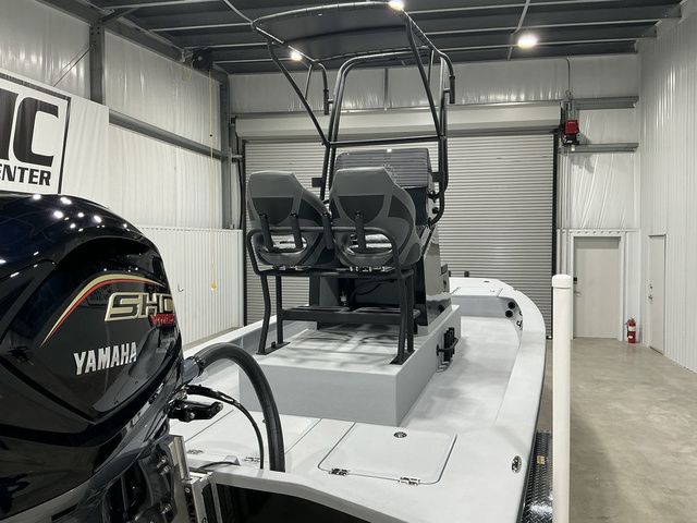 2026 Freedom Boats 24’ Defender - 20