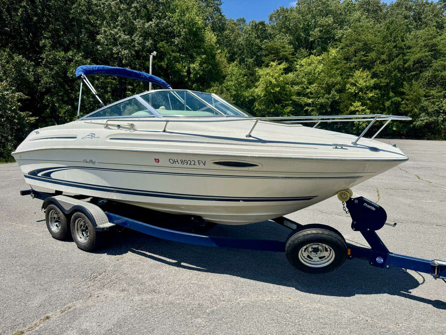 1999 Sea Ray 215 Express Cruiser - Image 15