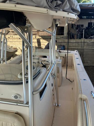 2006 Grady-White Bimini 306 boat interior with stainless steel railings.