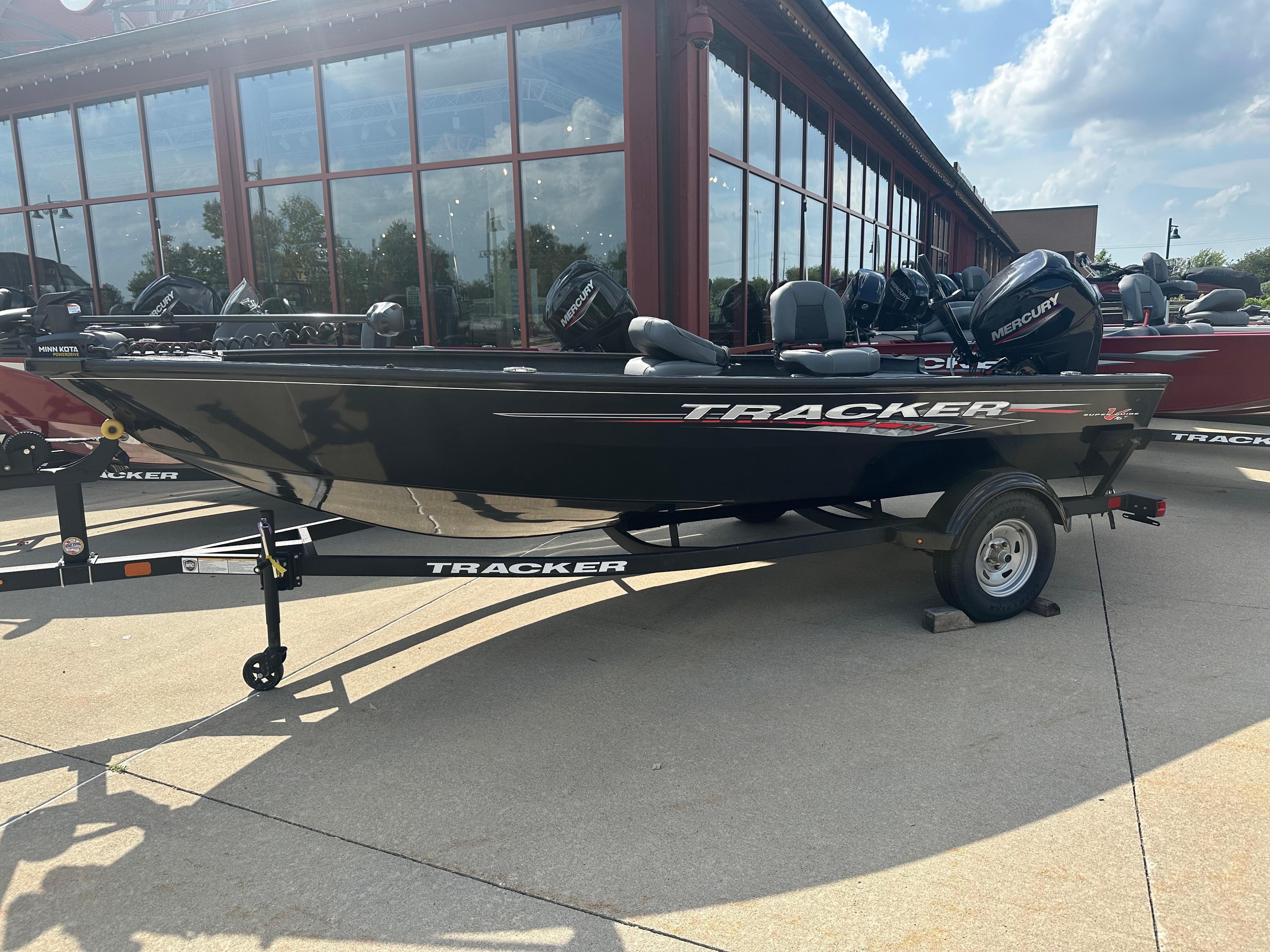 2025 Tracker Super Guide V-16 T