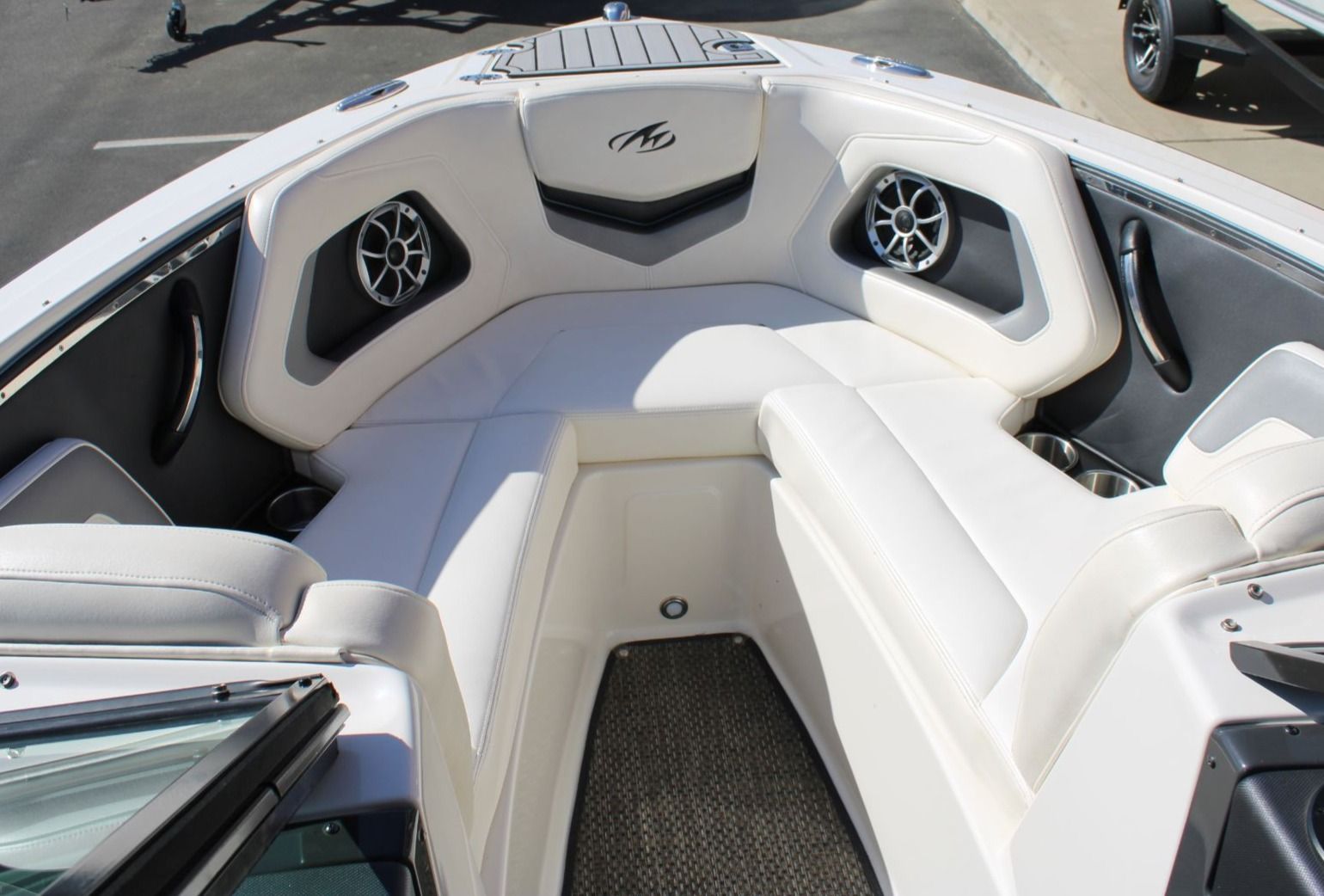 Interior of a 2013 Monterey 234SS Super Sport boat.