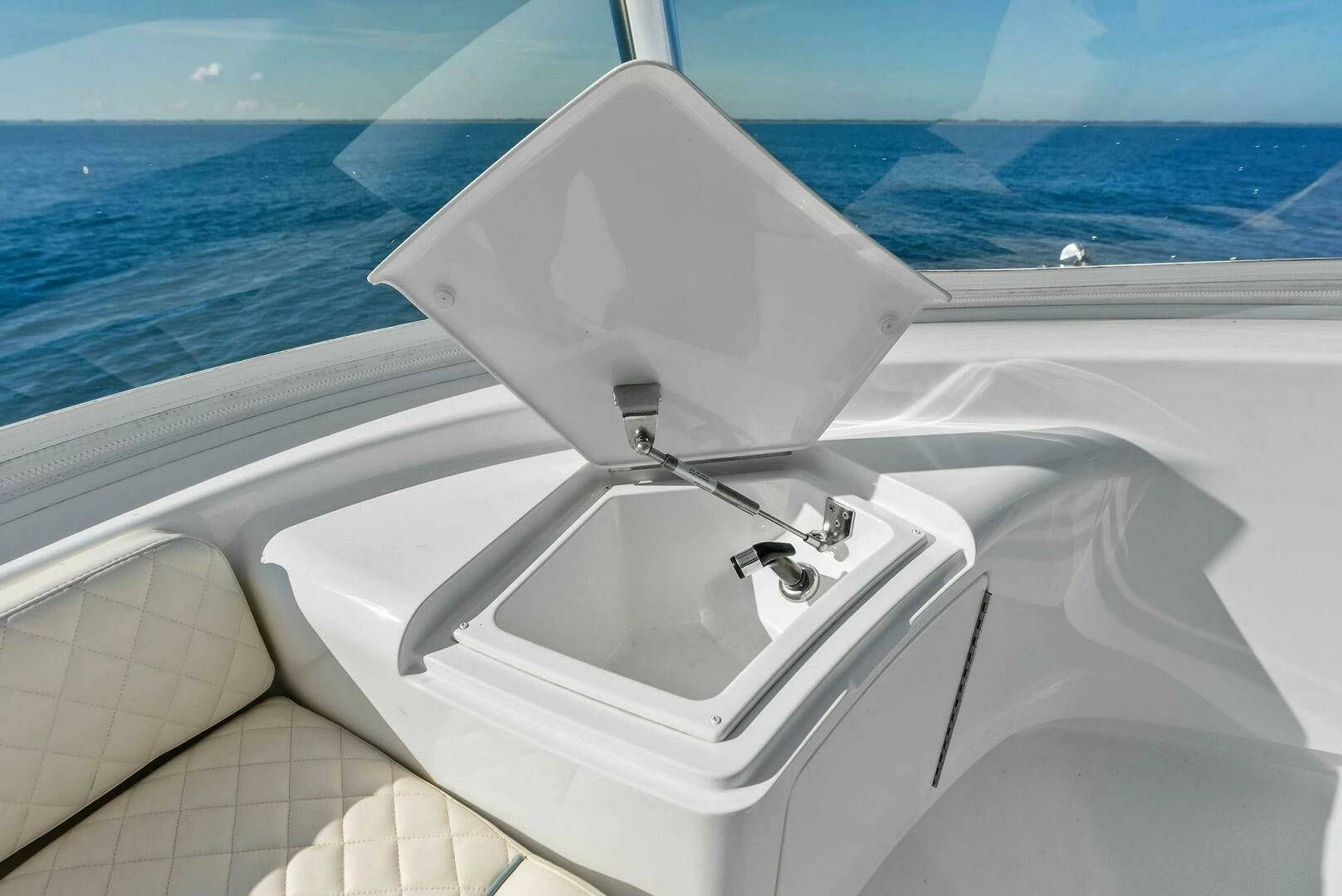 2023 Viking 64 Convertible - Image 57