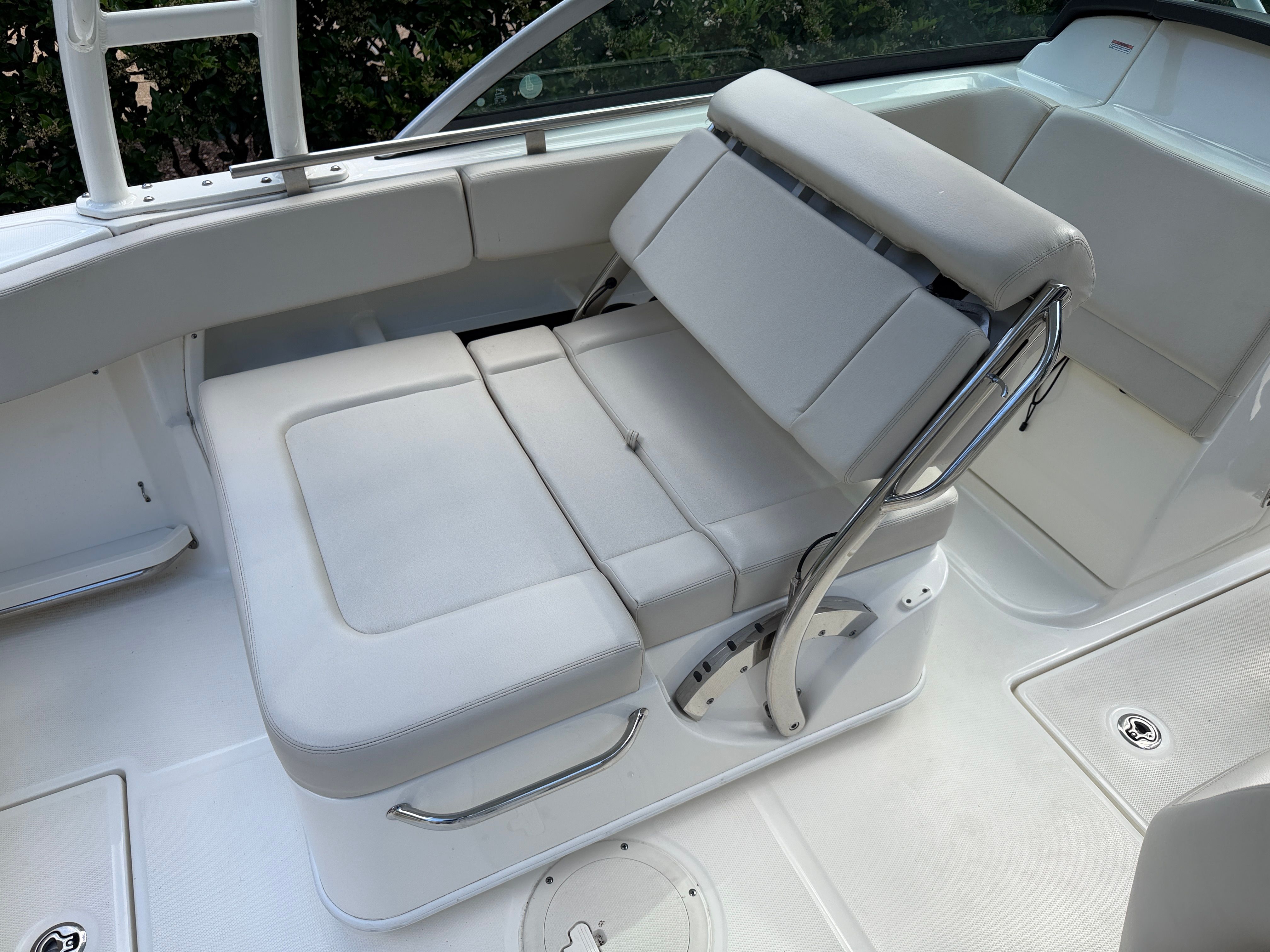 2020 Boston Whaler Vantage 230 - 9