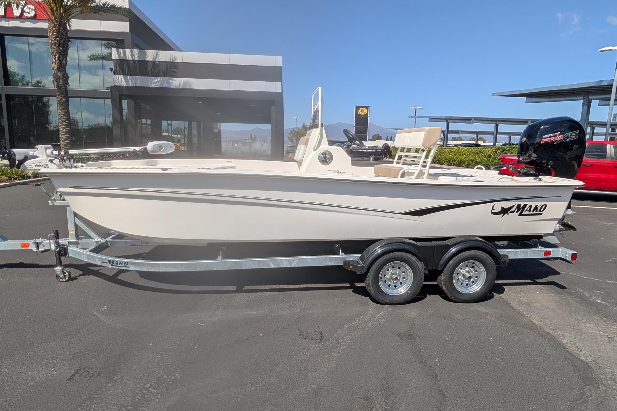 2026 Mako Pro Skiff 19 CC