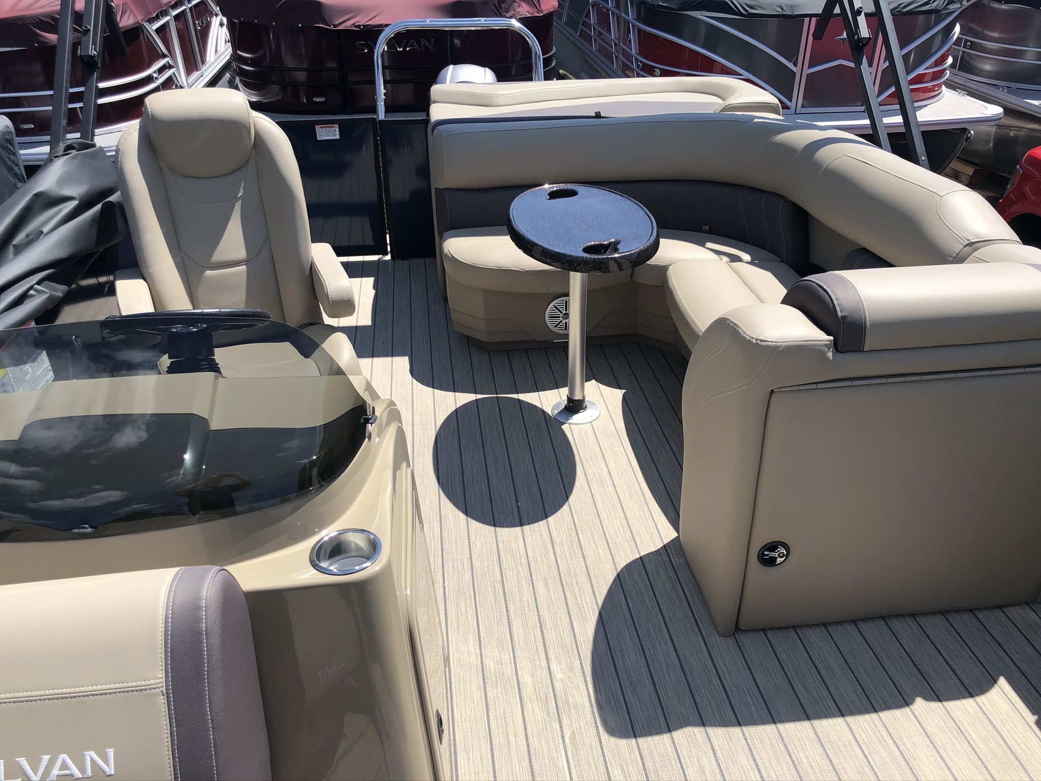 2026 Sylvan Mirage 8520 Cruise - 23