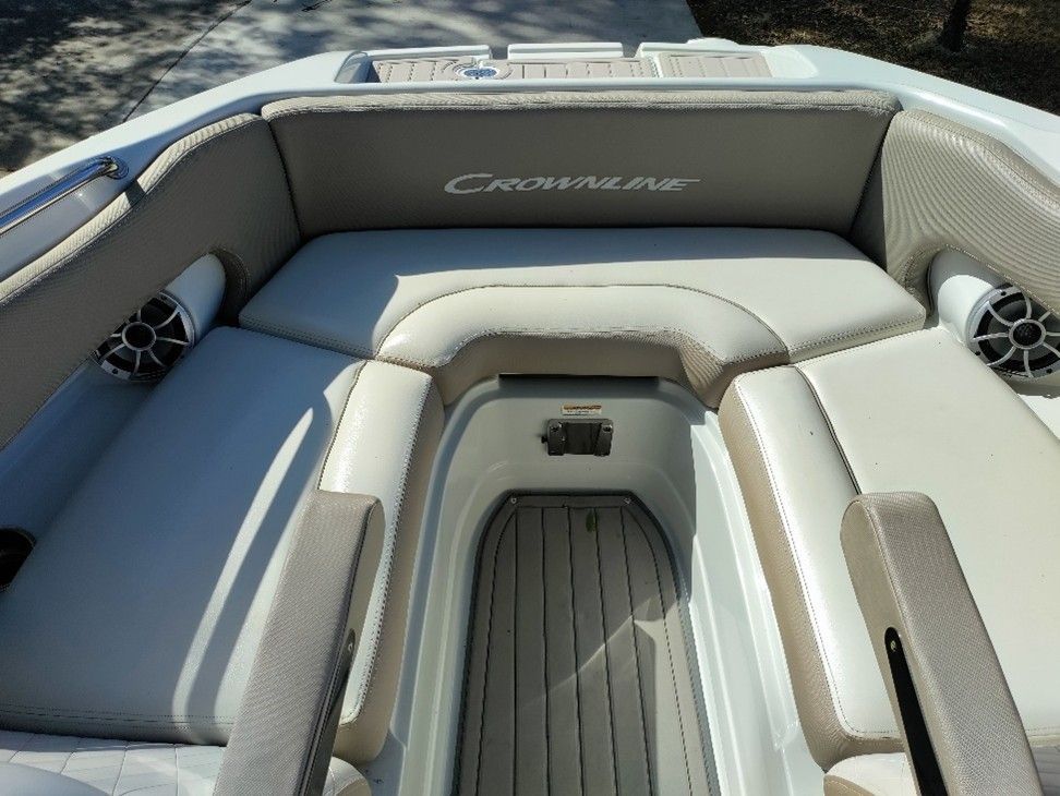 2018 Crownline Eclipse E23 XS - 18