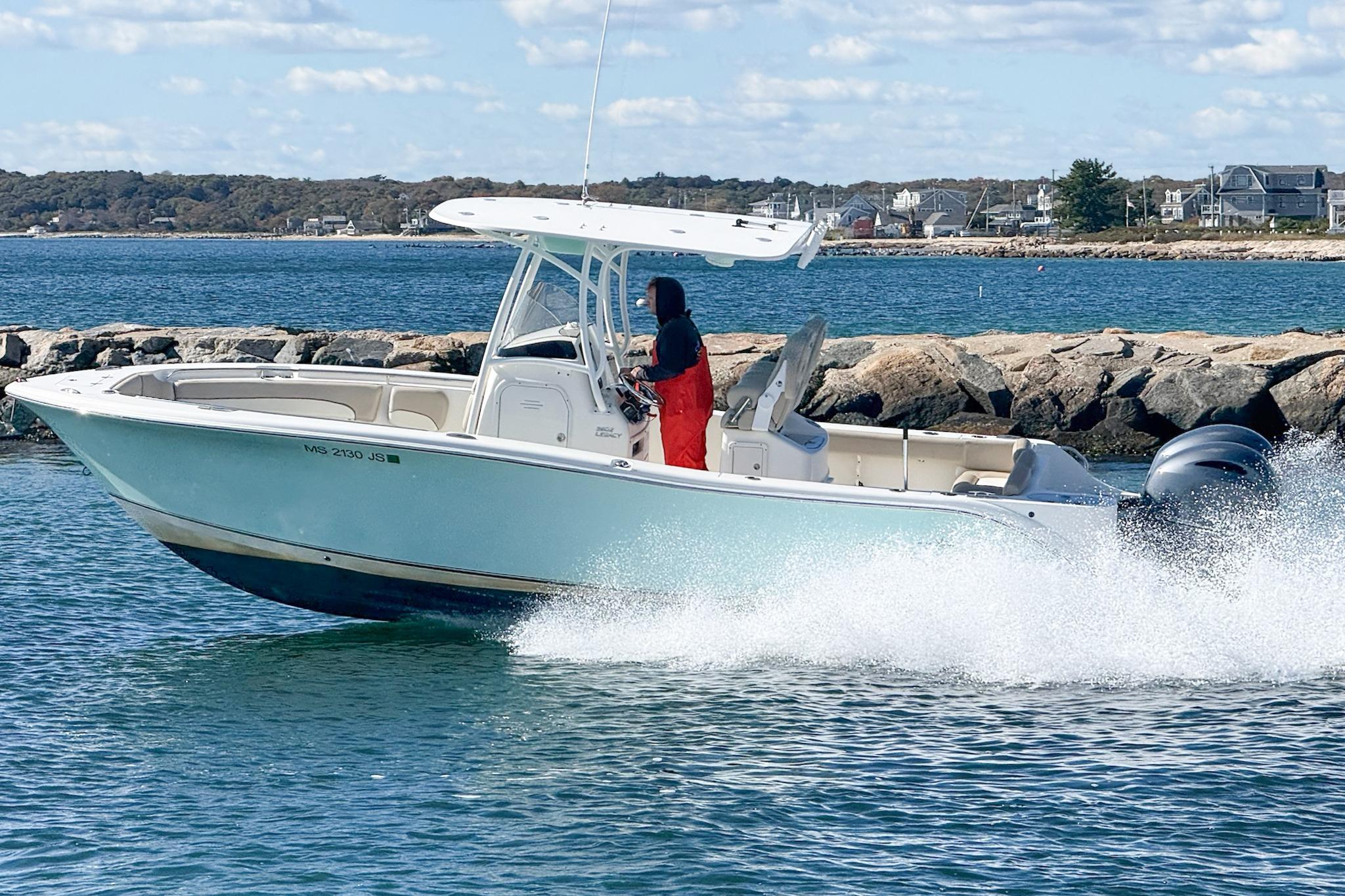 2017 NauticStar 2602 Legacy