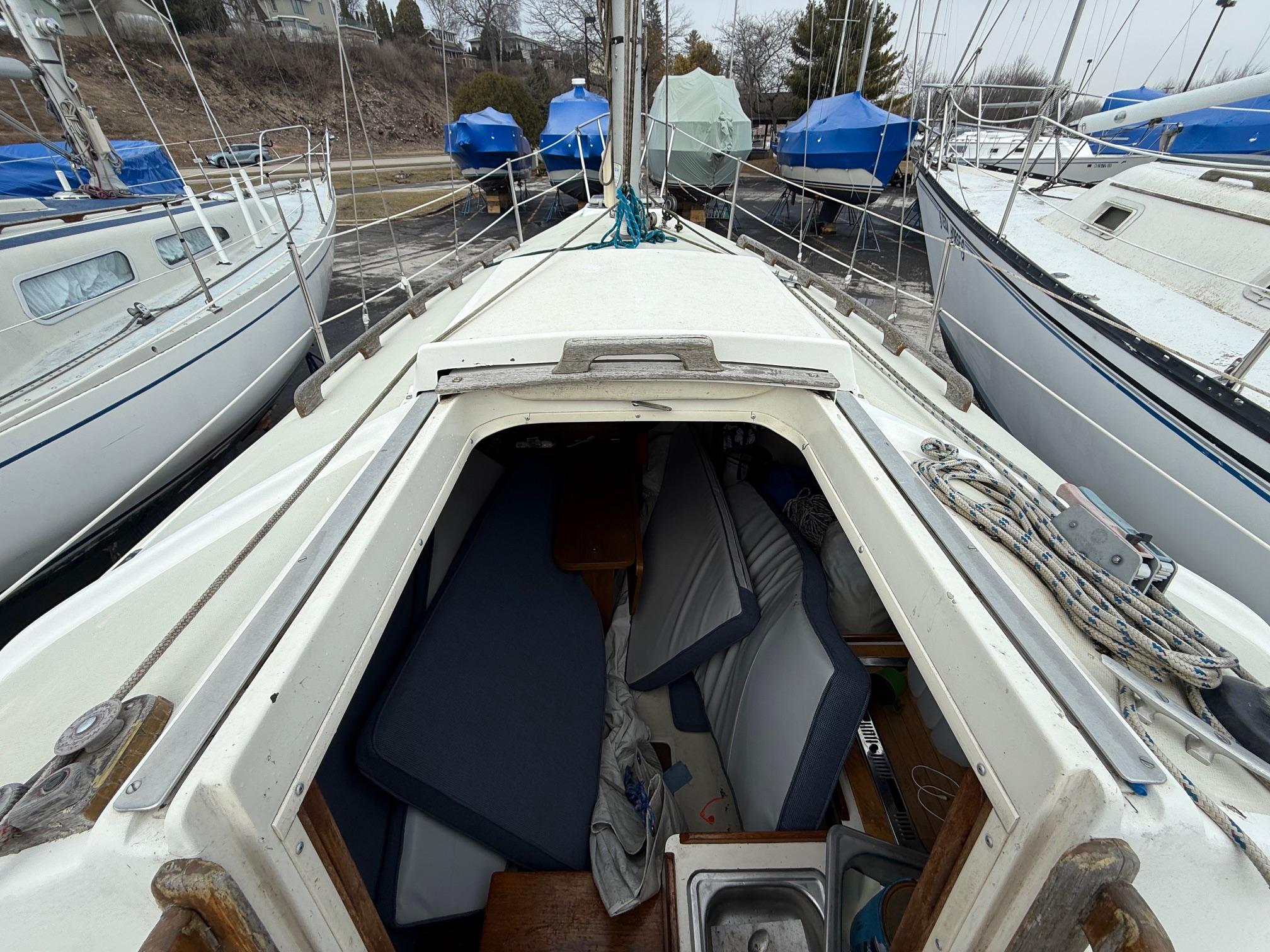 1976 Pearson 30 Pearson
