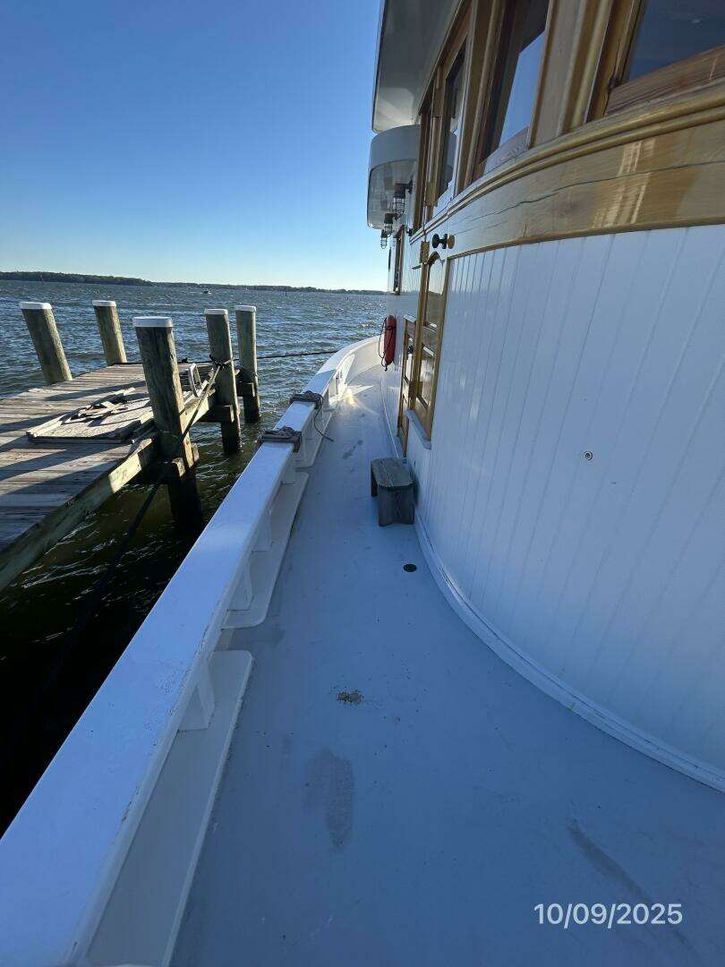 1938 Custom Chesapeake Bay Buyboat - Image 18