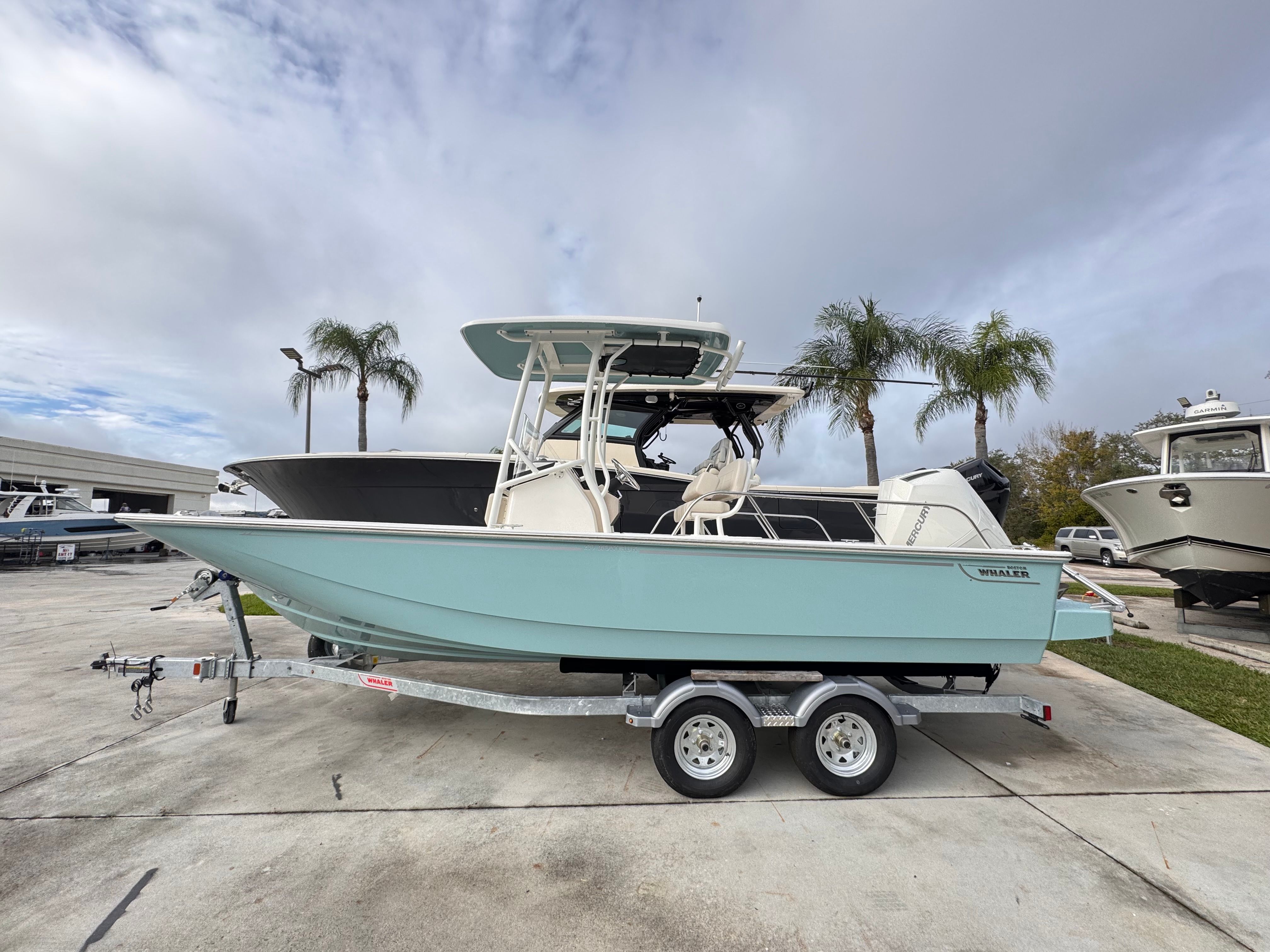 2026 Boston Whaler 210 Montauk