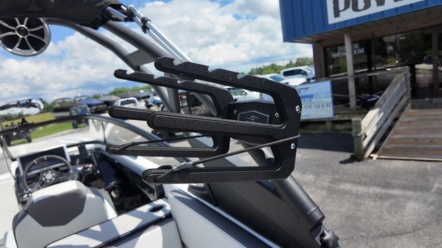 2024 Yamaha Boats 252XE - 25