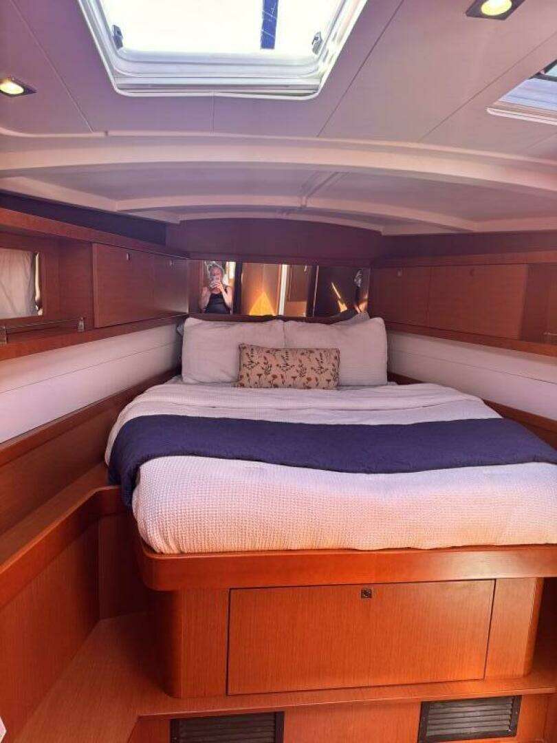 2016 Beneteau Oceanis 45 - Image 34