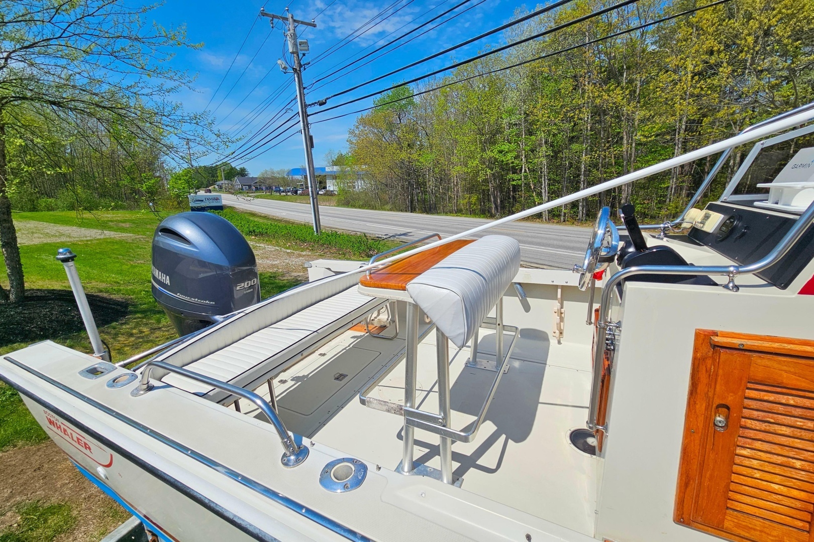 1990 Boston Whaler Outrage Cuddy - Image 2