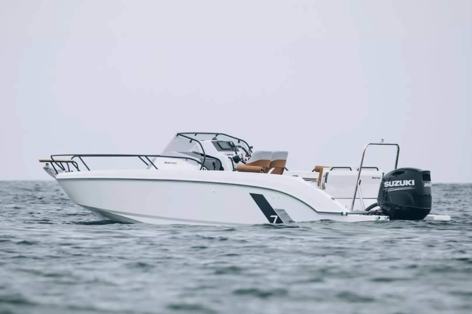 2026 Beneteau Flyer 7 Sundeck - Image 2