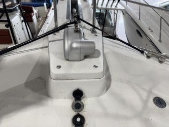 1986 Carver 42' Cockpit MY - 26