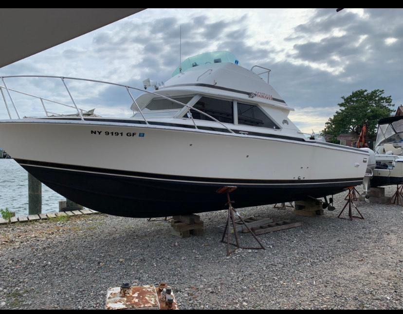 1983 Bertram 28 Flybridge