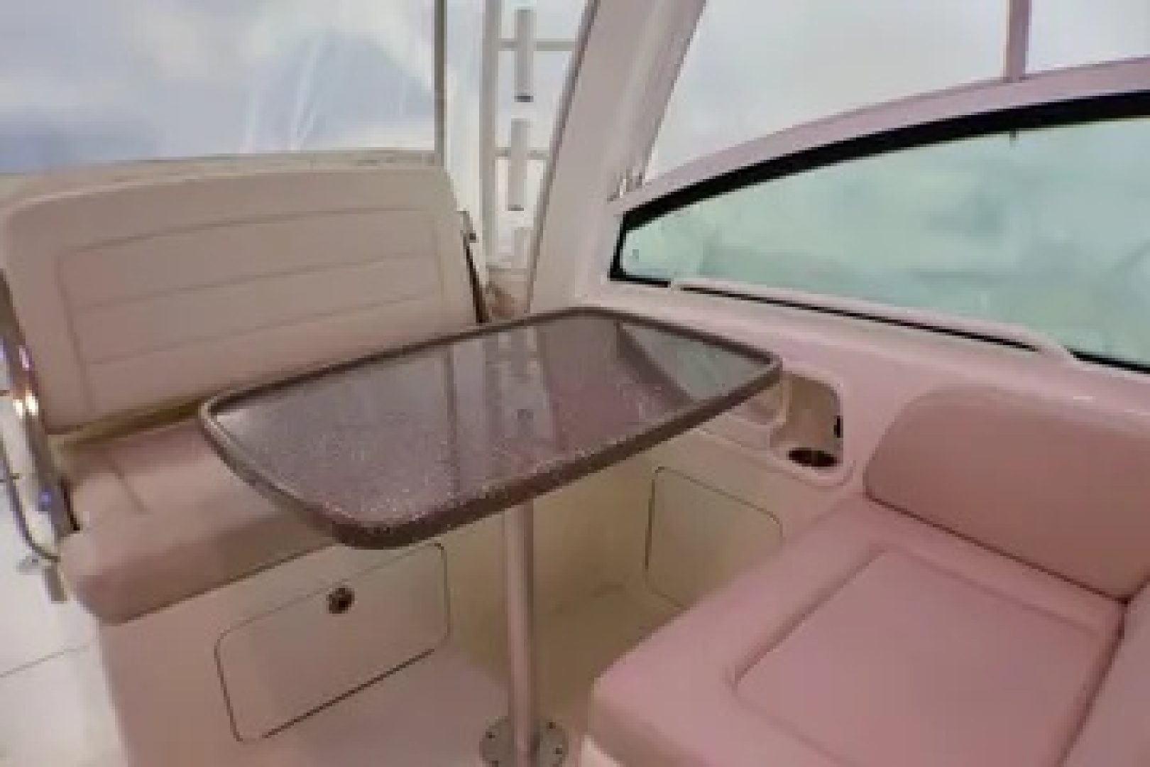 2020 Boston Whaler Conquest - Image 9