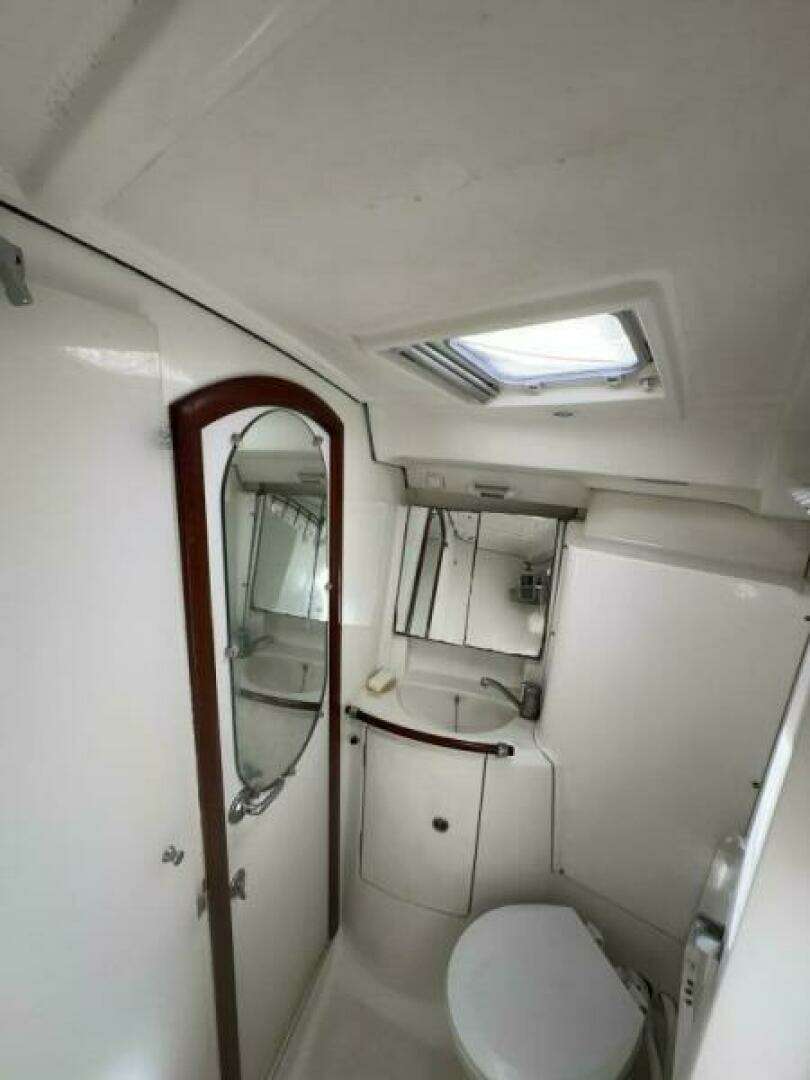 2004 Beneteau 423 - Image 53
