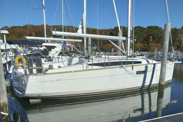 2021 Jeanneau Sun Odyssey 349