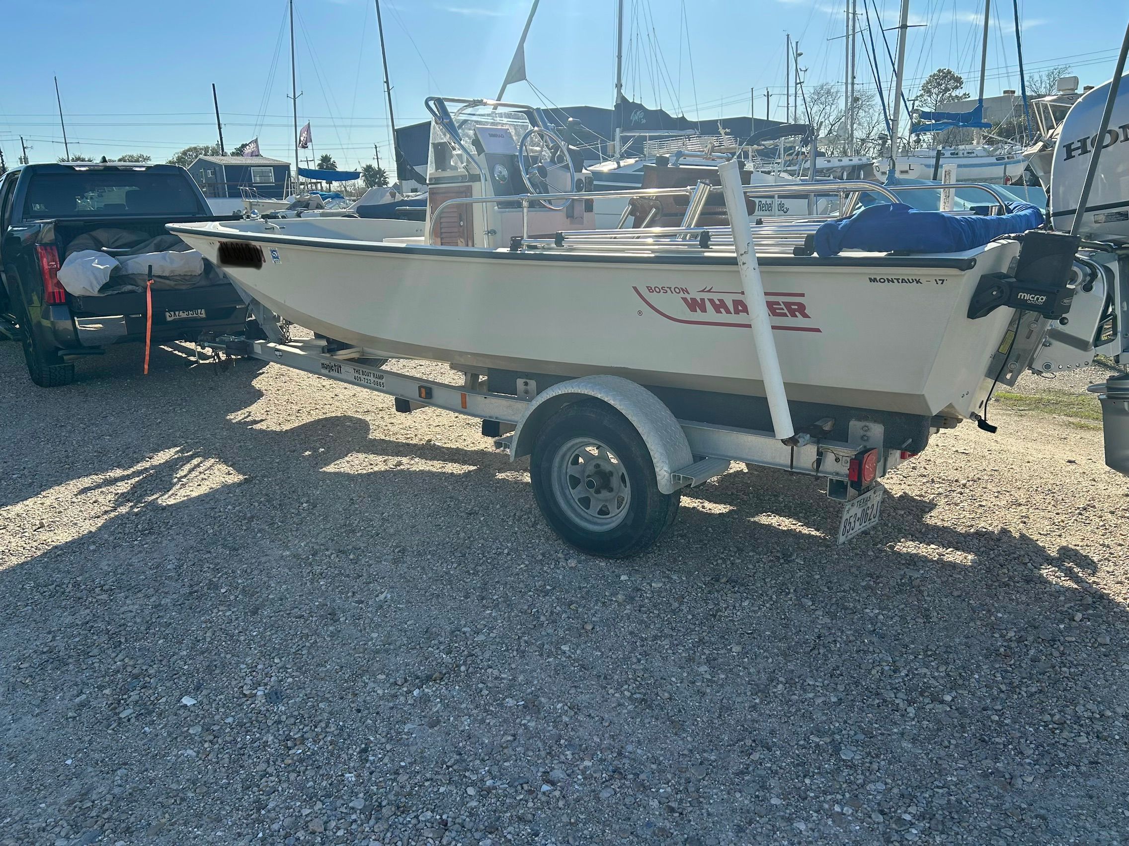 1985 Boston Whaler 17 Montauk - 4