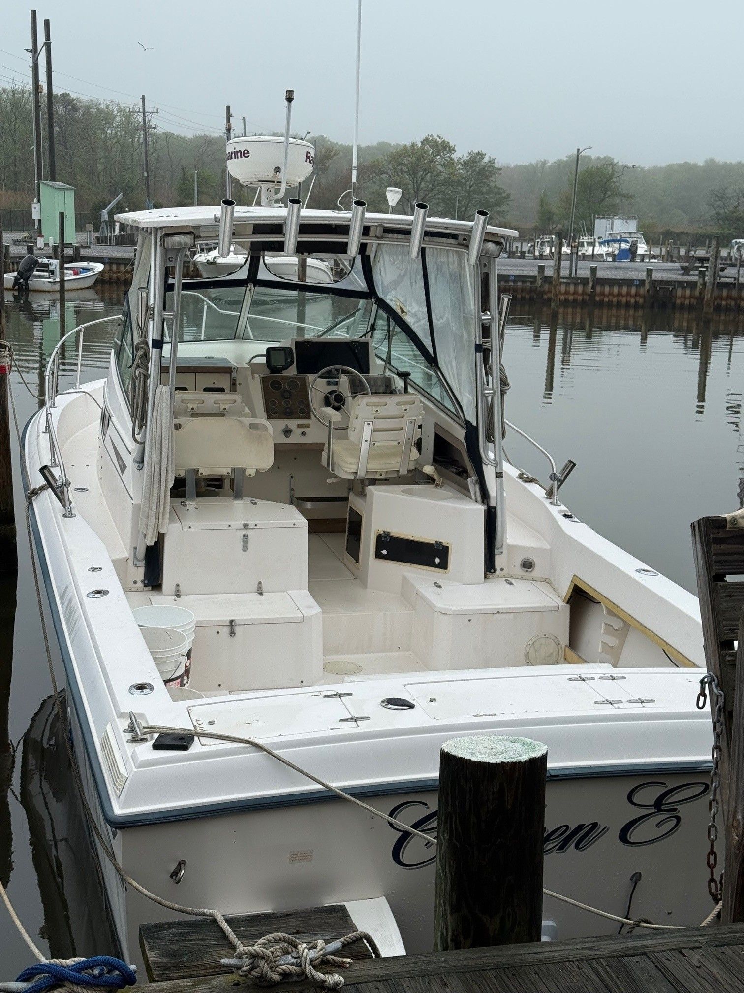 1994 Grady-White 251 Dolphin - 2
