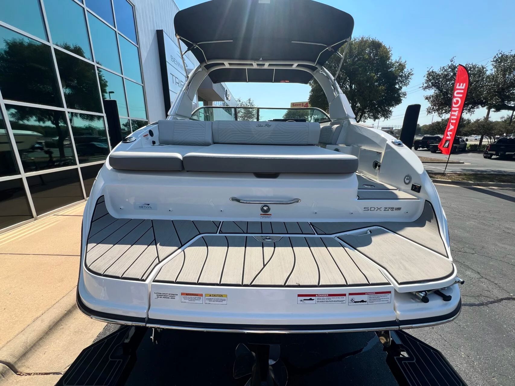 2026 Sea Ray SDX270 SURF - 12