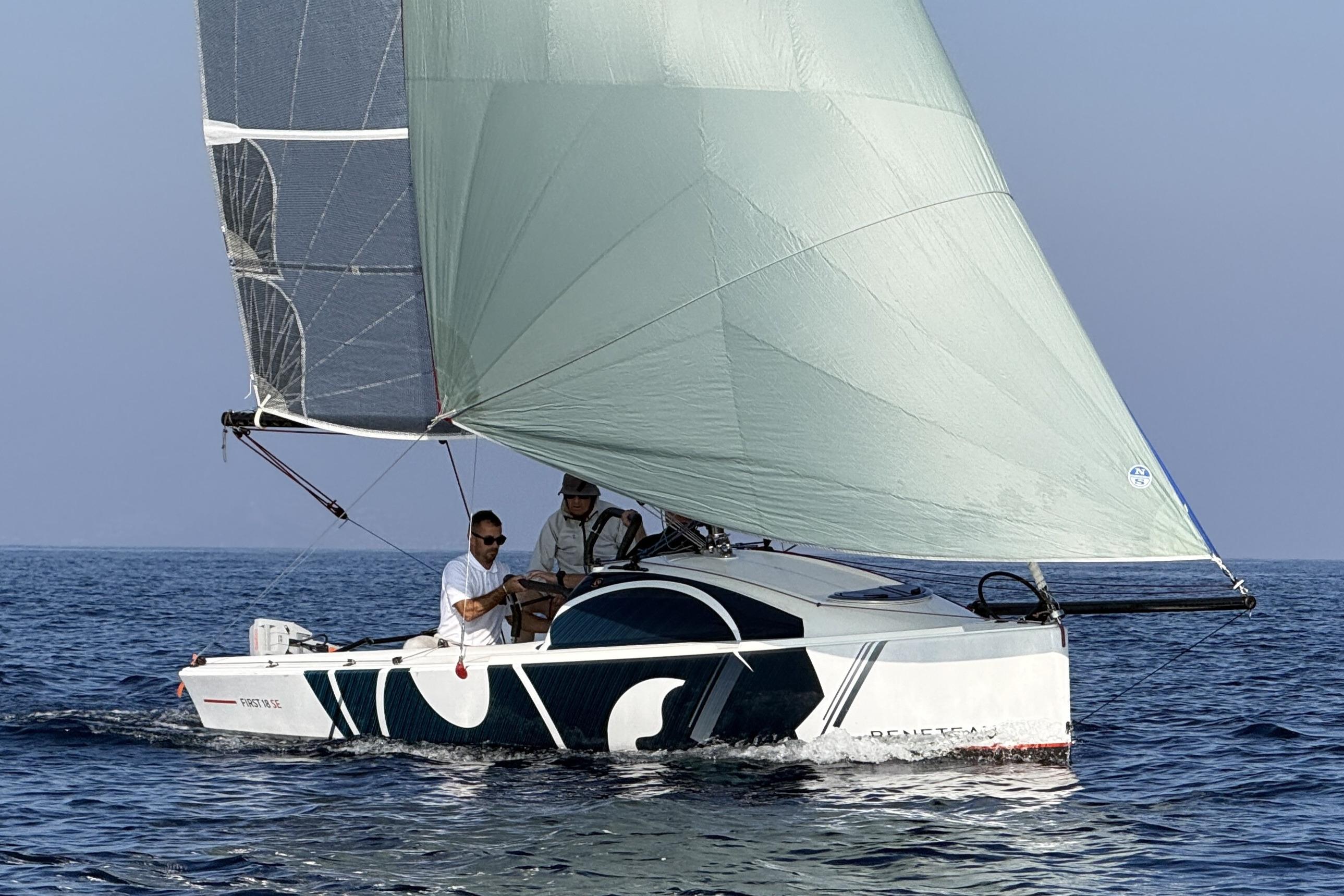 2021 Beneteau First 18 SE