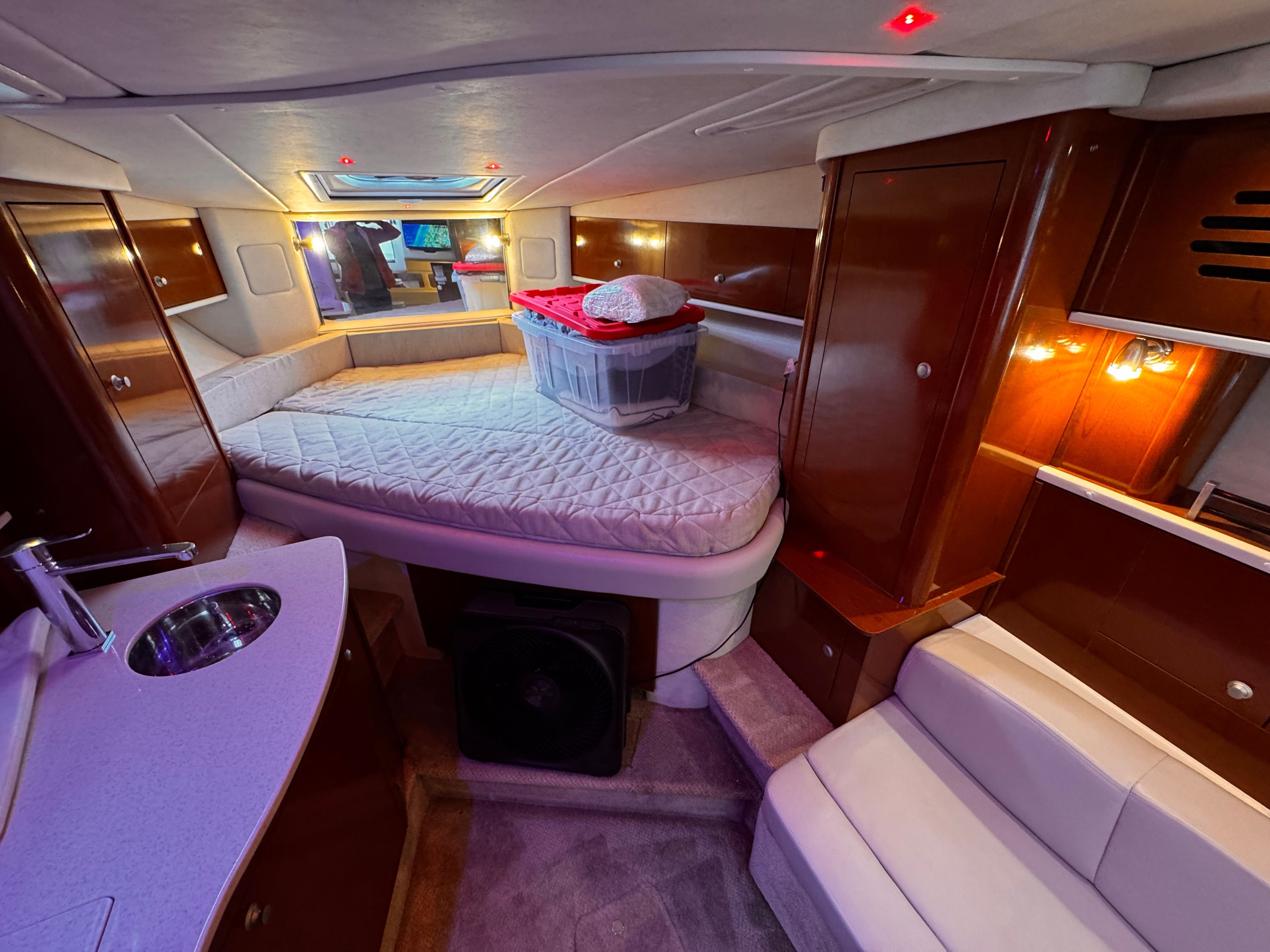 2008 Sea Ray Sundancer 310 - 24