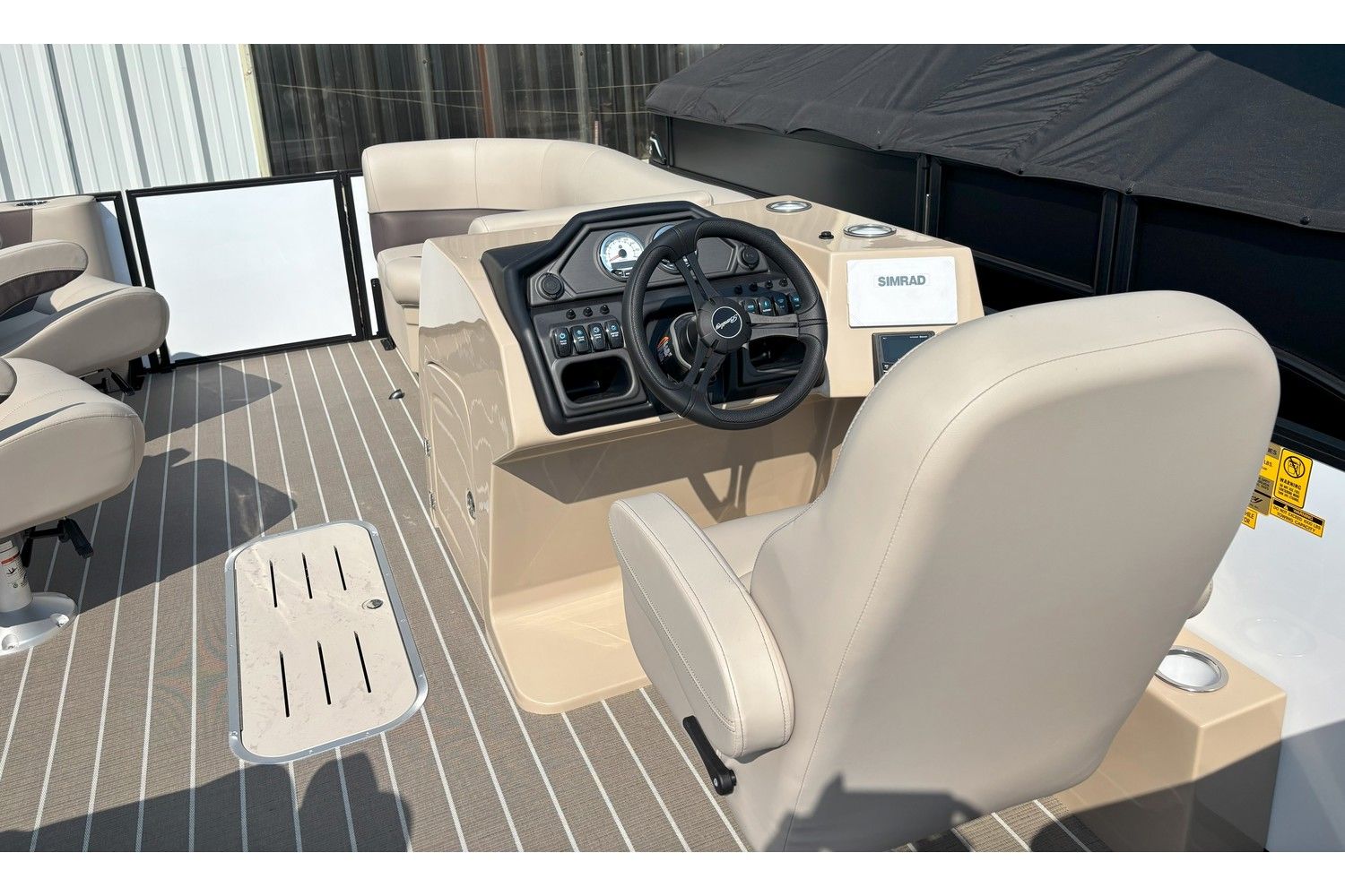 2026 Bentley Pontoons Legacy 223 DL Navigator - 2