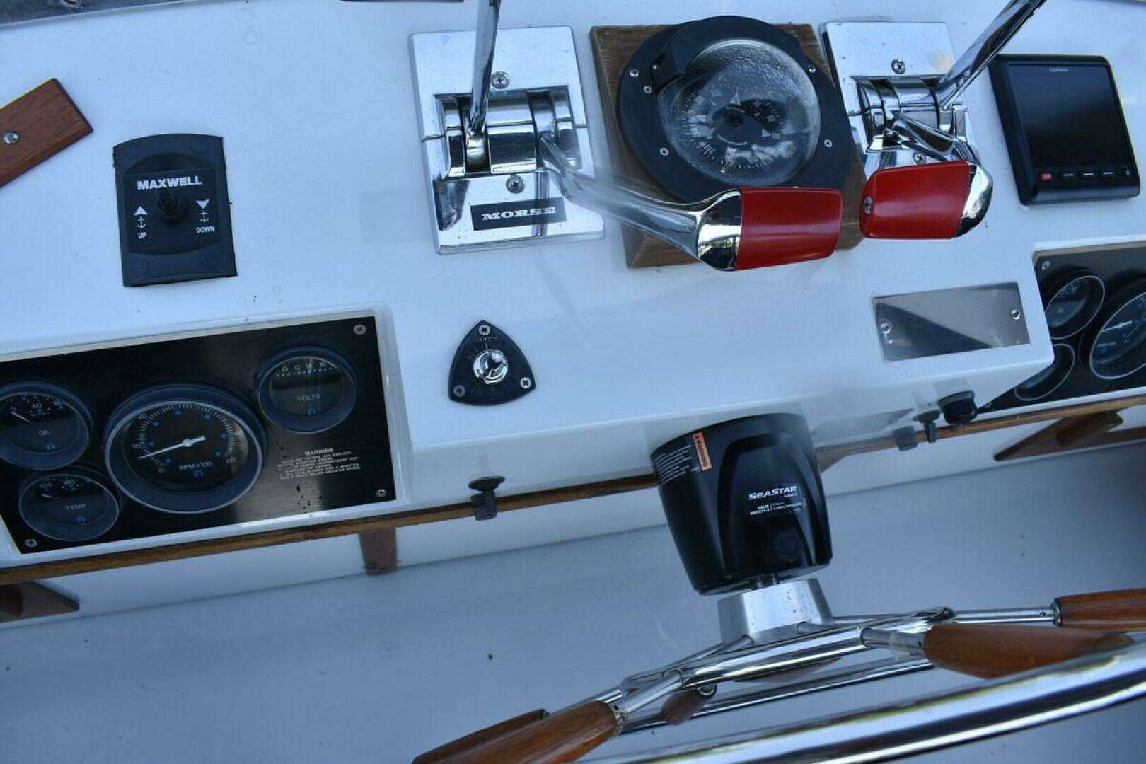 1985 Marinette 39 Double Cabin - Image 28