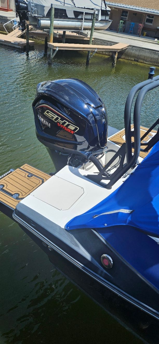 2022 Smoker Craft 231SVX OB DH - 6