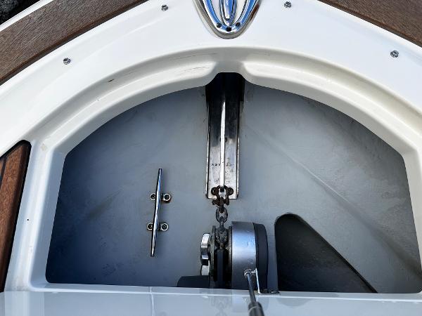 2014 Chris-Craft 28 LAUNCH anchor compartment with winch and chain.