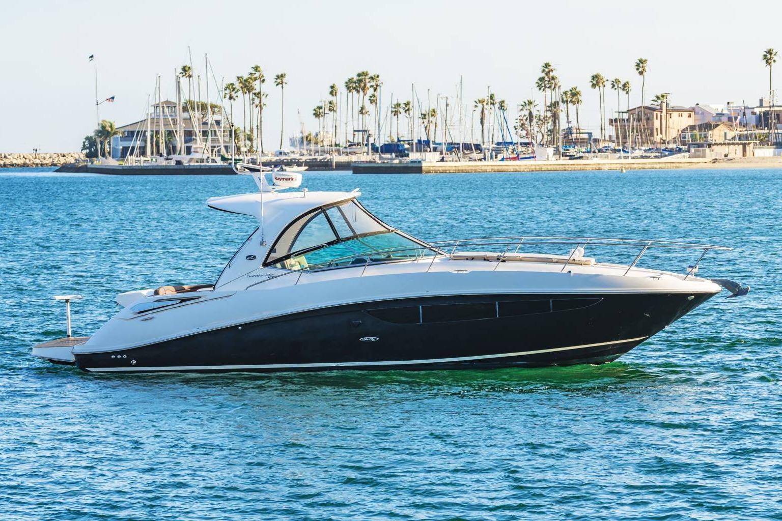 2016 Sea Ray Sundancer 370