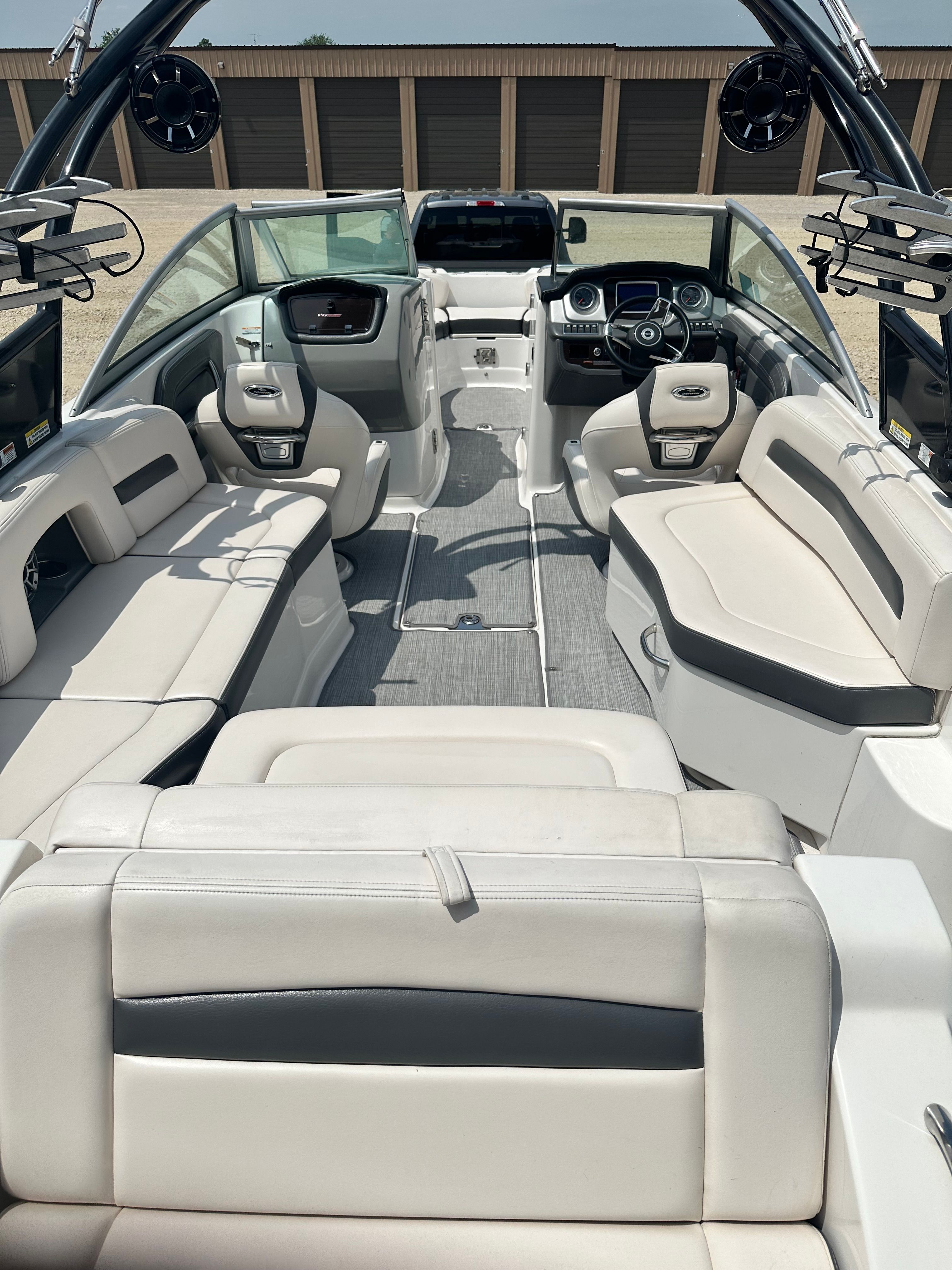 2017 Chaparral Extreme 264 Surf - 5