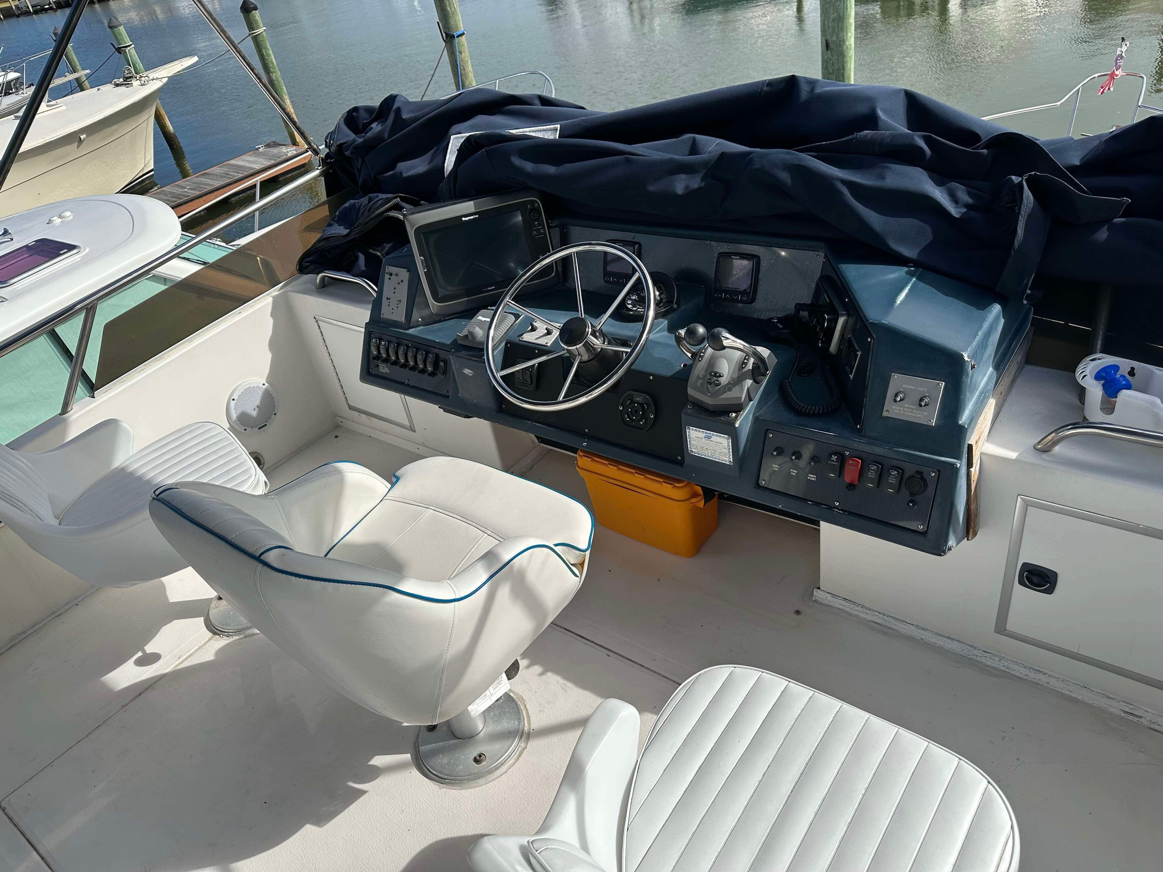 1989 Sea Ray 380 - 86