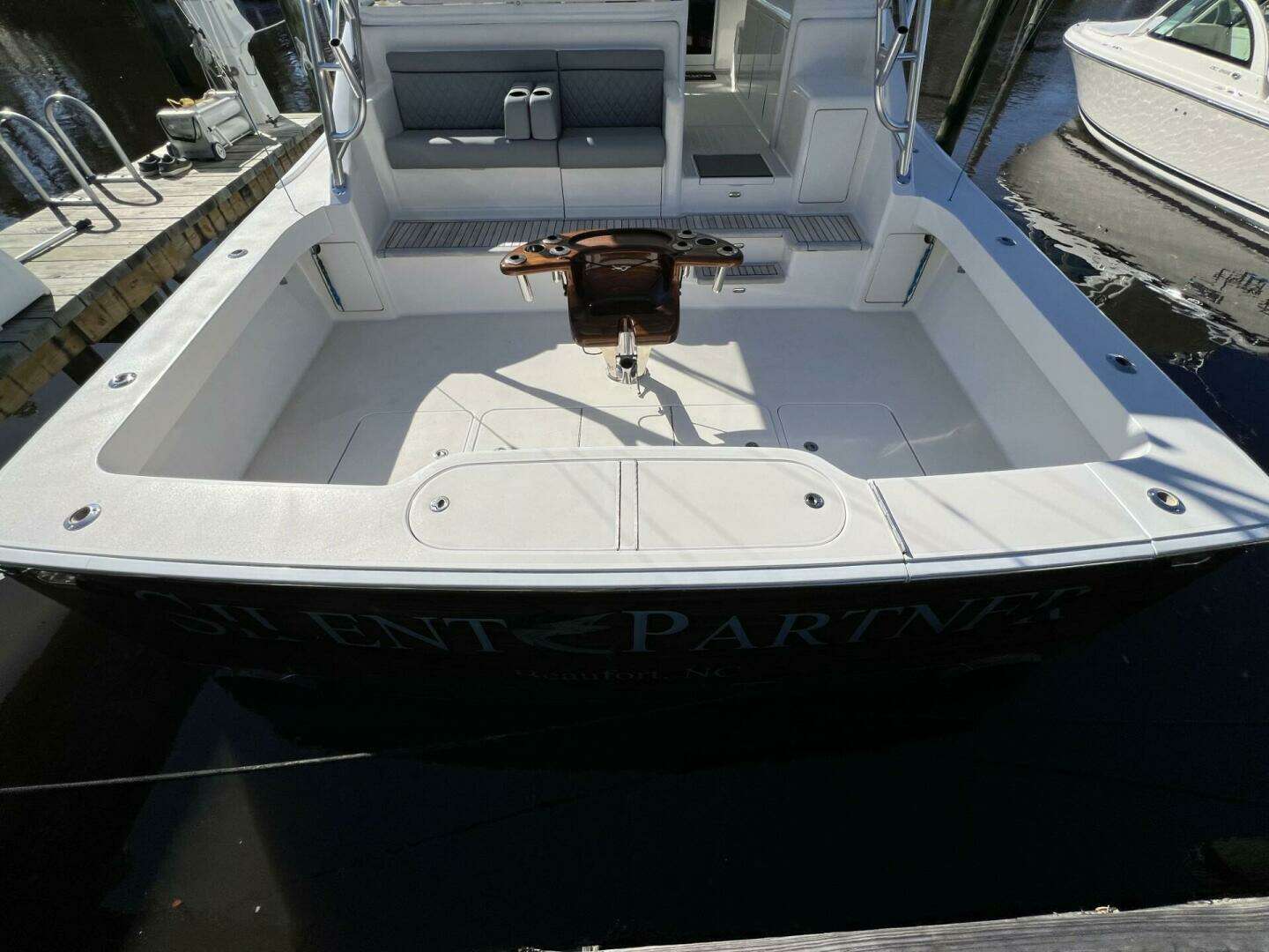 2007 Viking 52 Open - Image 5