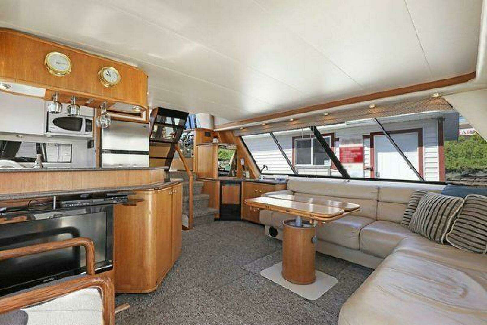1998 Bayliner 4788 - Image 8