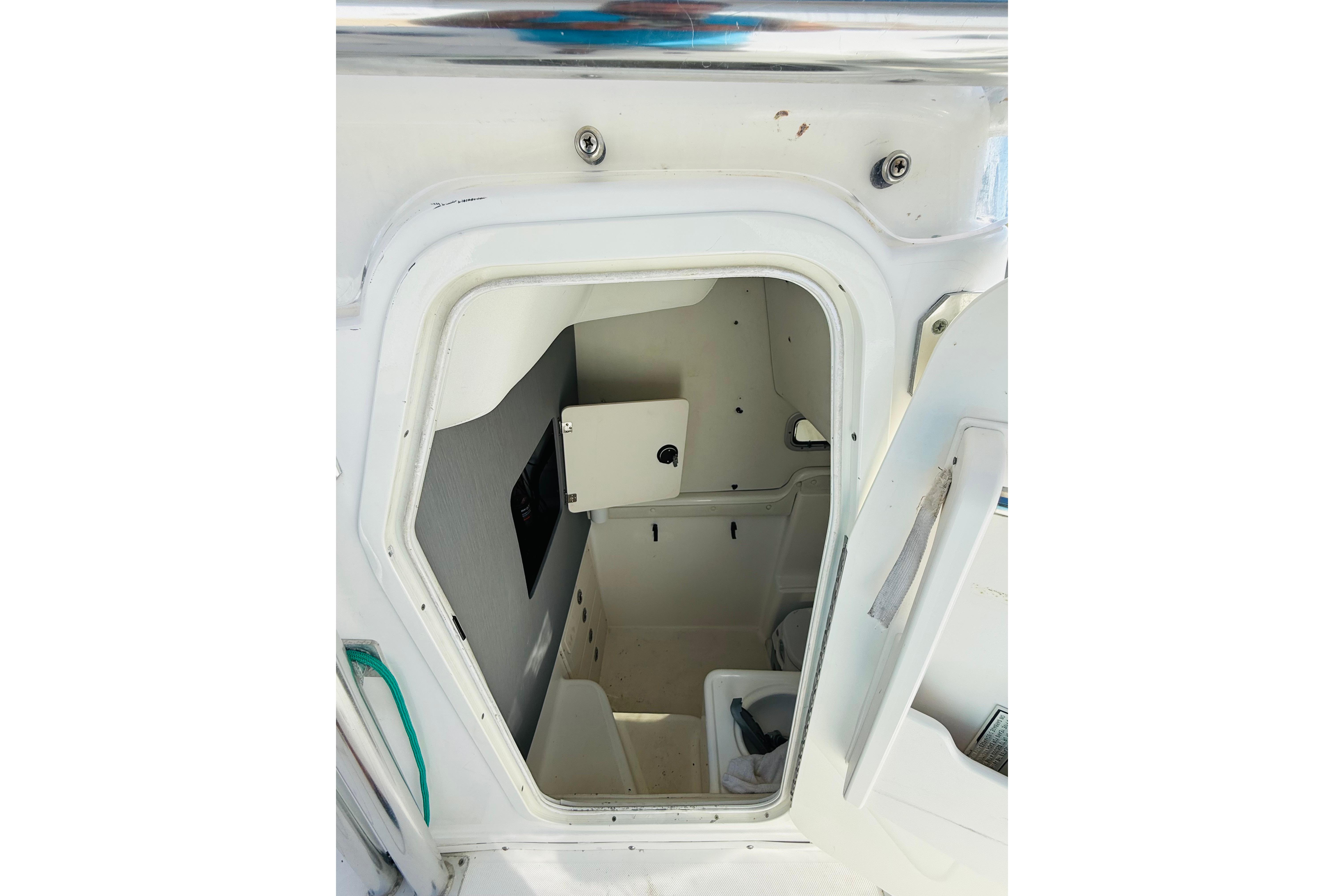 Interior view of a 2005 Century 3200 Center Console boat cabin.