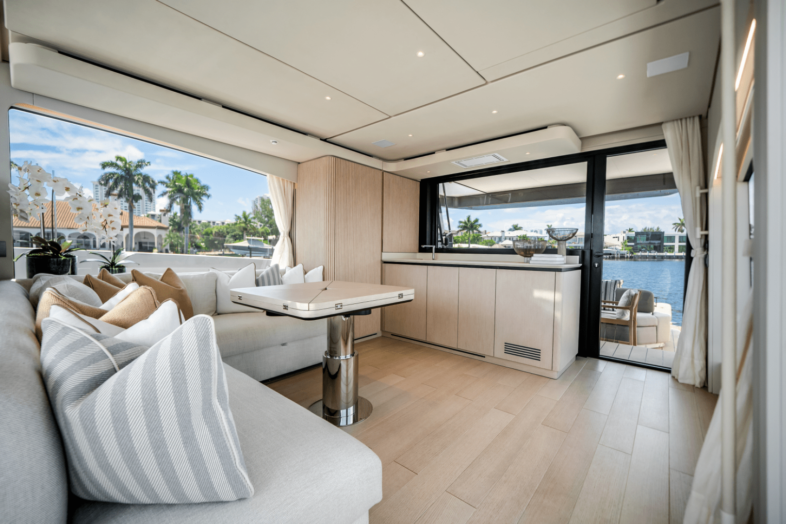 2025 Azimut Seadeck 6 - Image 33