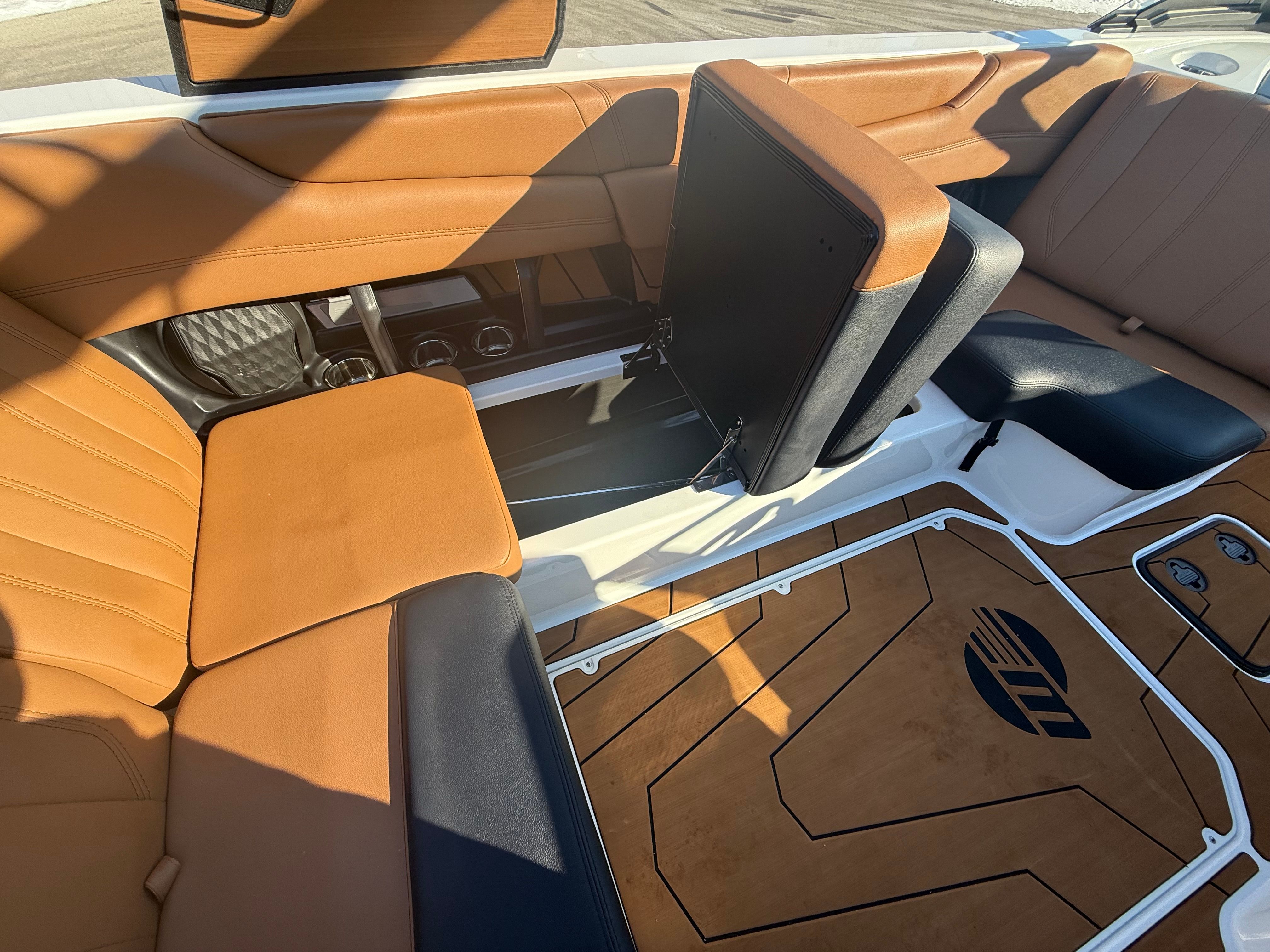 2026 Malibu Wakesetter 21 LX - 31