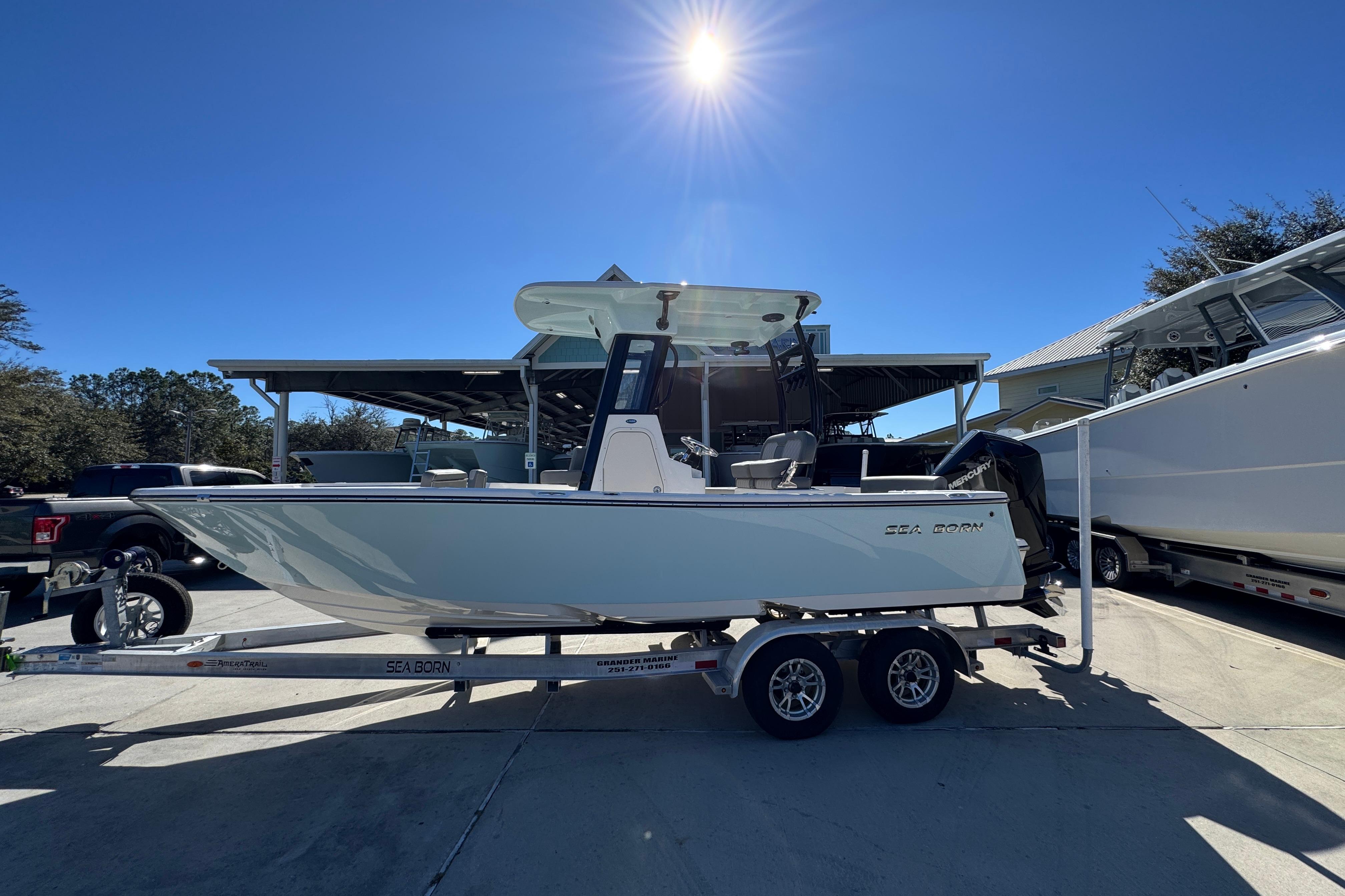 2026 Sea Born LX22 Center Console