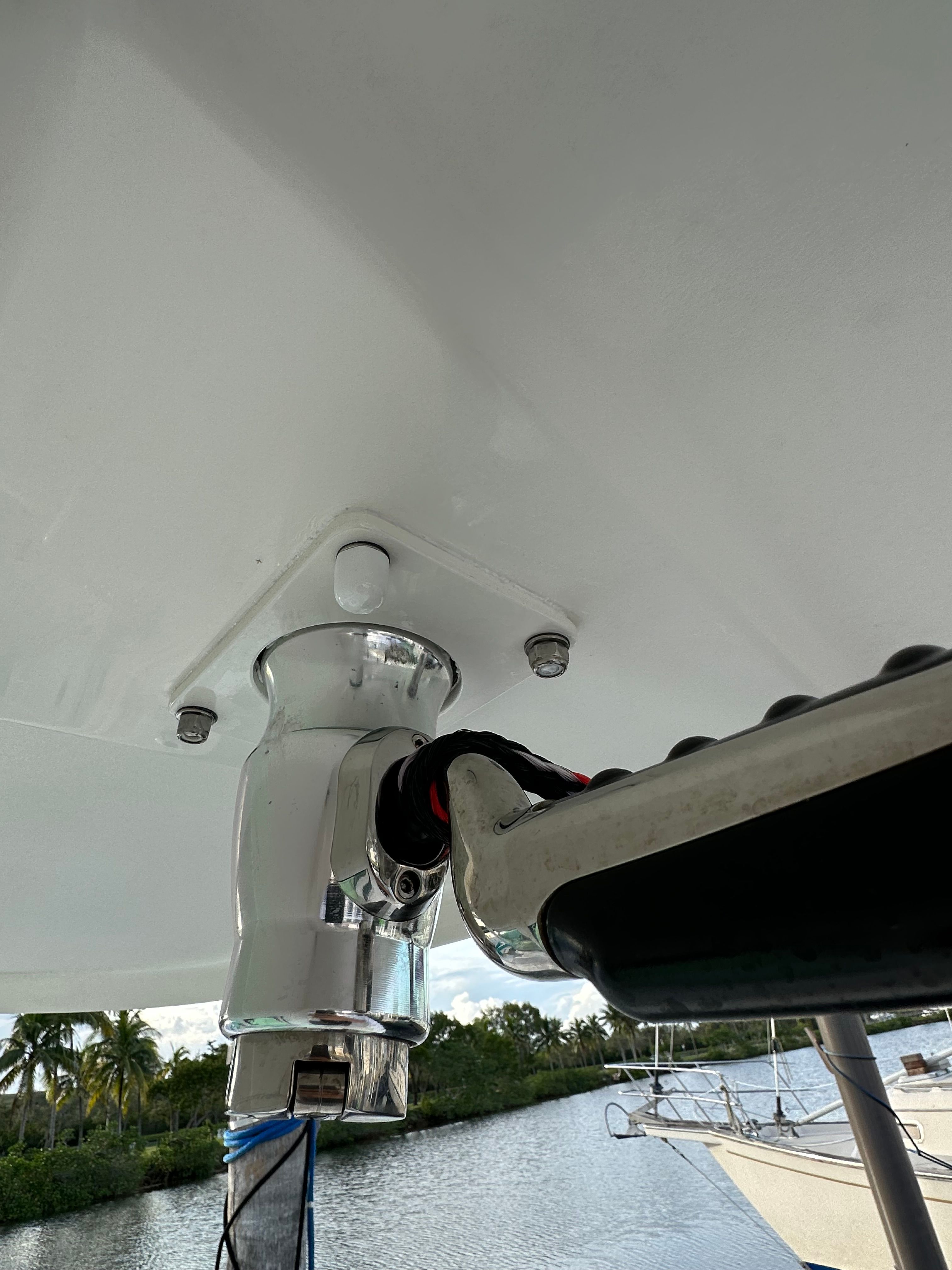 2009 Everglades 365 Center Console - 50