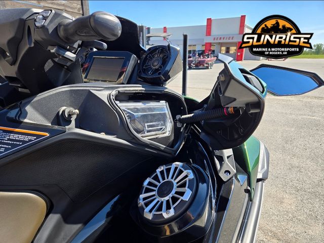 2025 Kawasaki Jet Ski Ultra 160 - 16