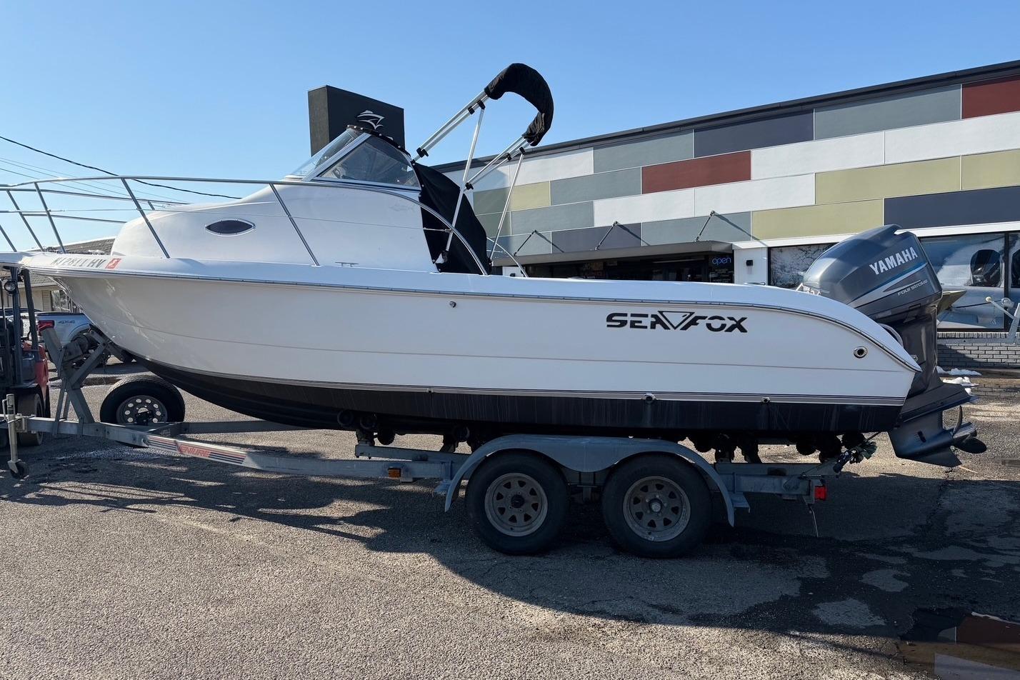 2005 Sea Fox 230 Walk Around