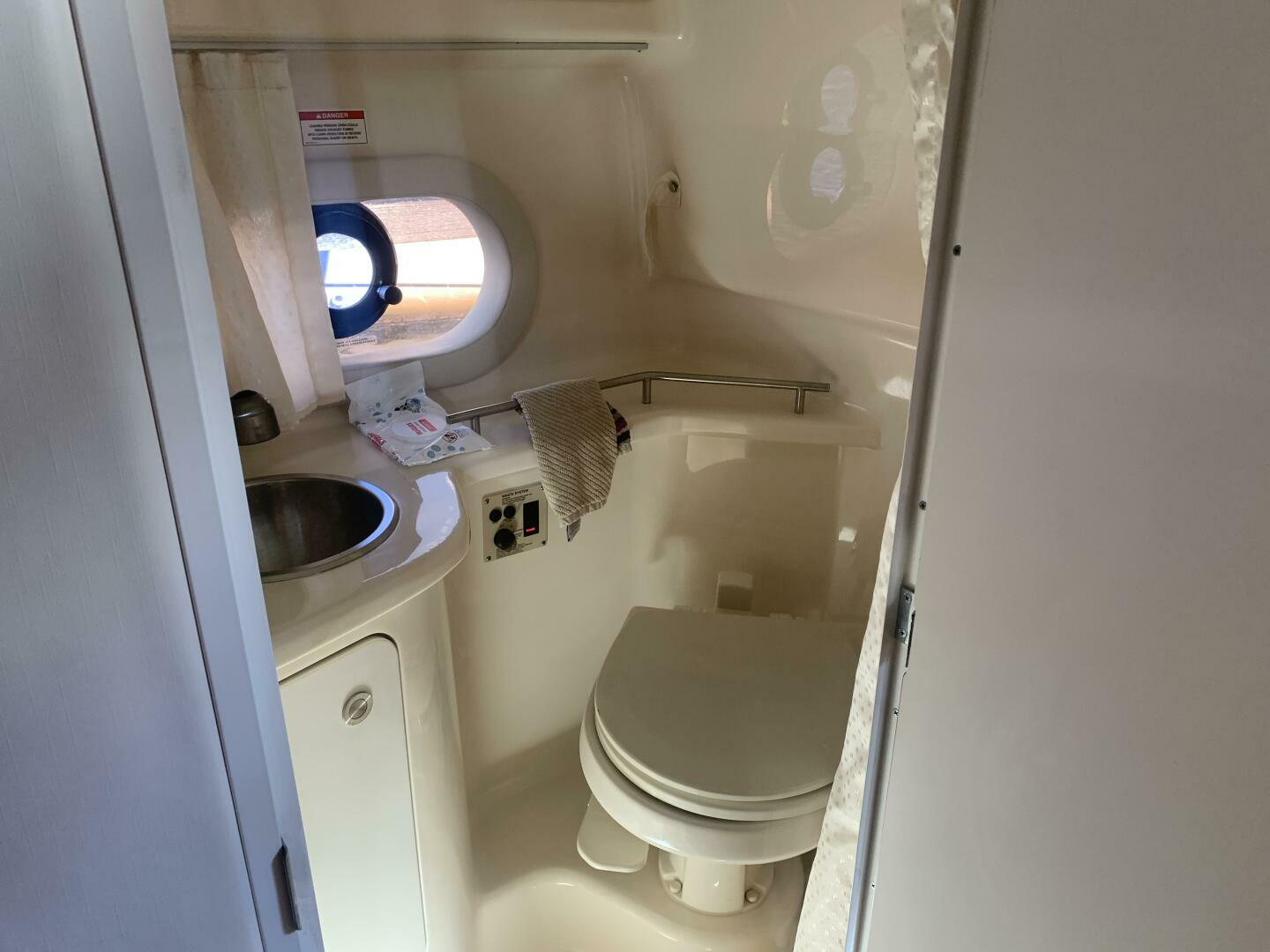 2014 Sea Ray 280 Sundancer - Image 19