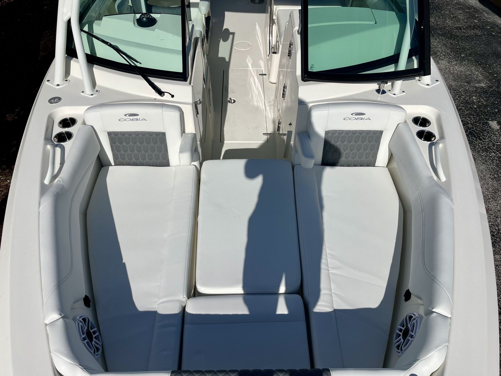 2026 Cobia 280 Dual Console - 34