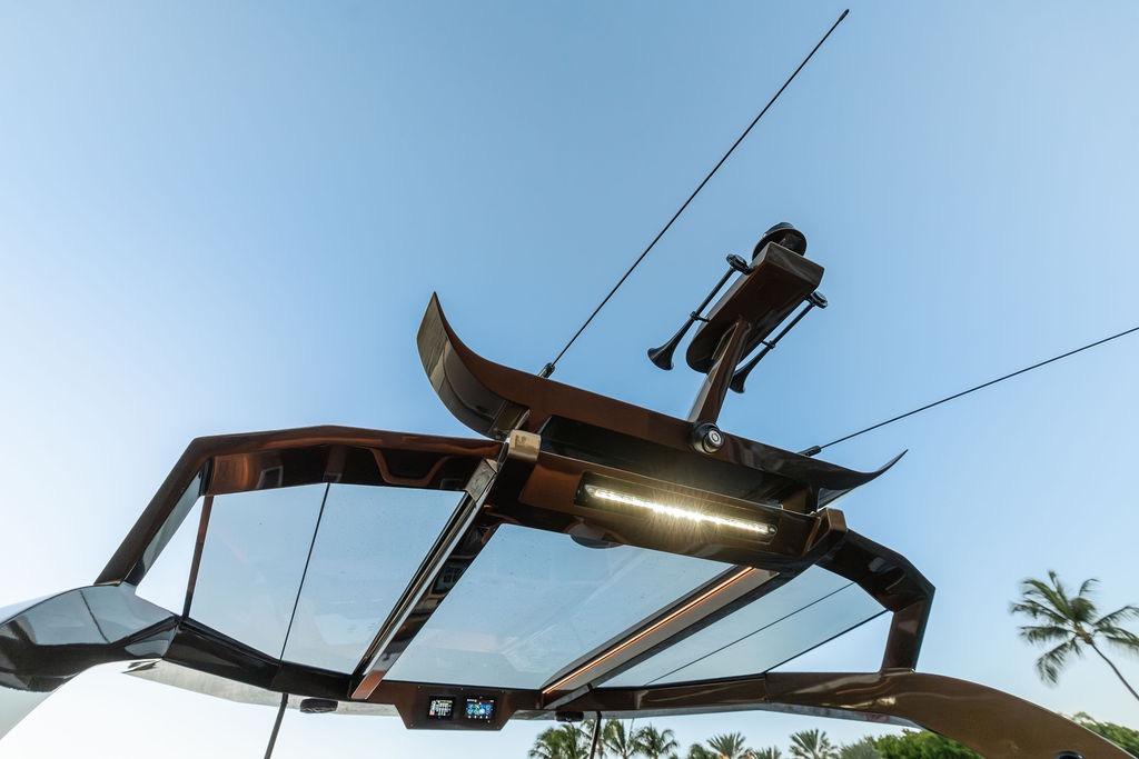 Modern DeKoning 43 yacht roof with sleek design and advanced equipment, 2023 model.