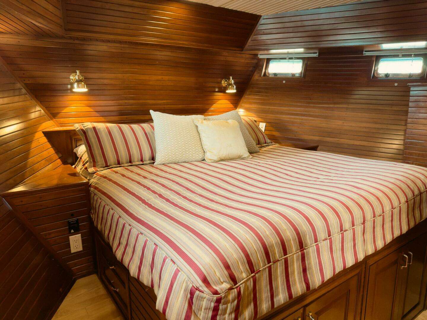2002 Trawler Custom Aluminum - Image 43