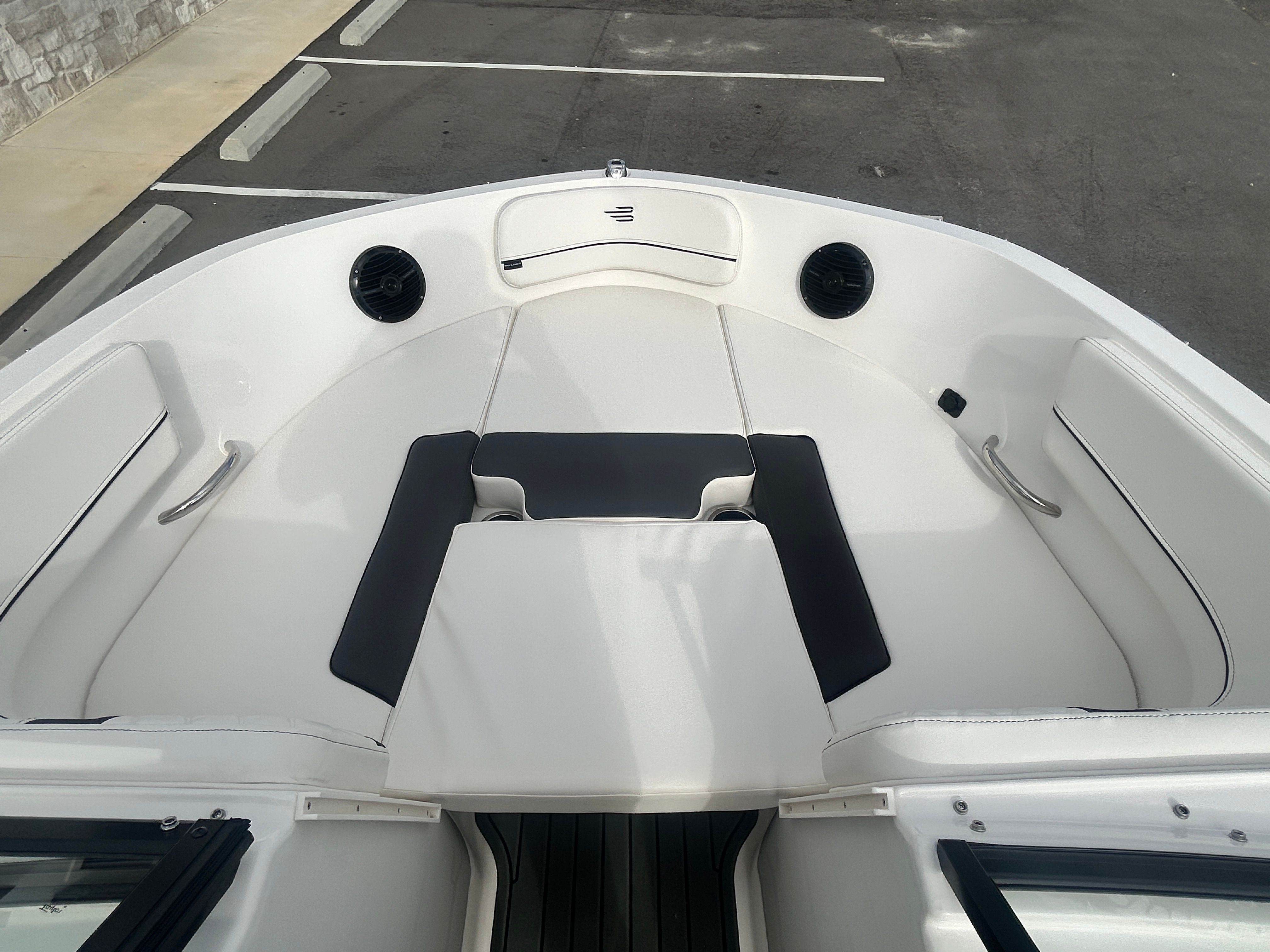 2026 Bayliner VR6OB - 17