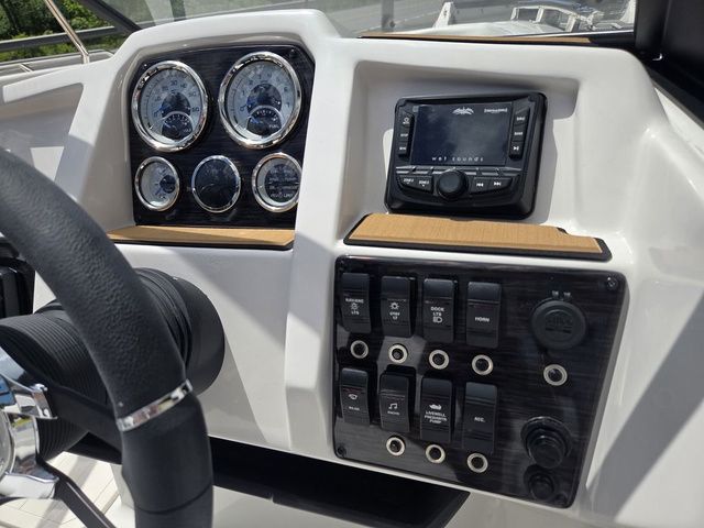 2026 Starcraft SVX OB 190 DC OB w/140hp and Trailer - 20